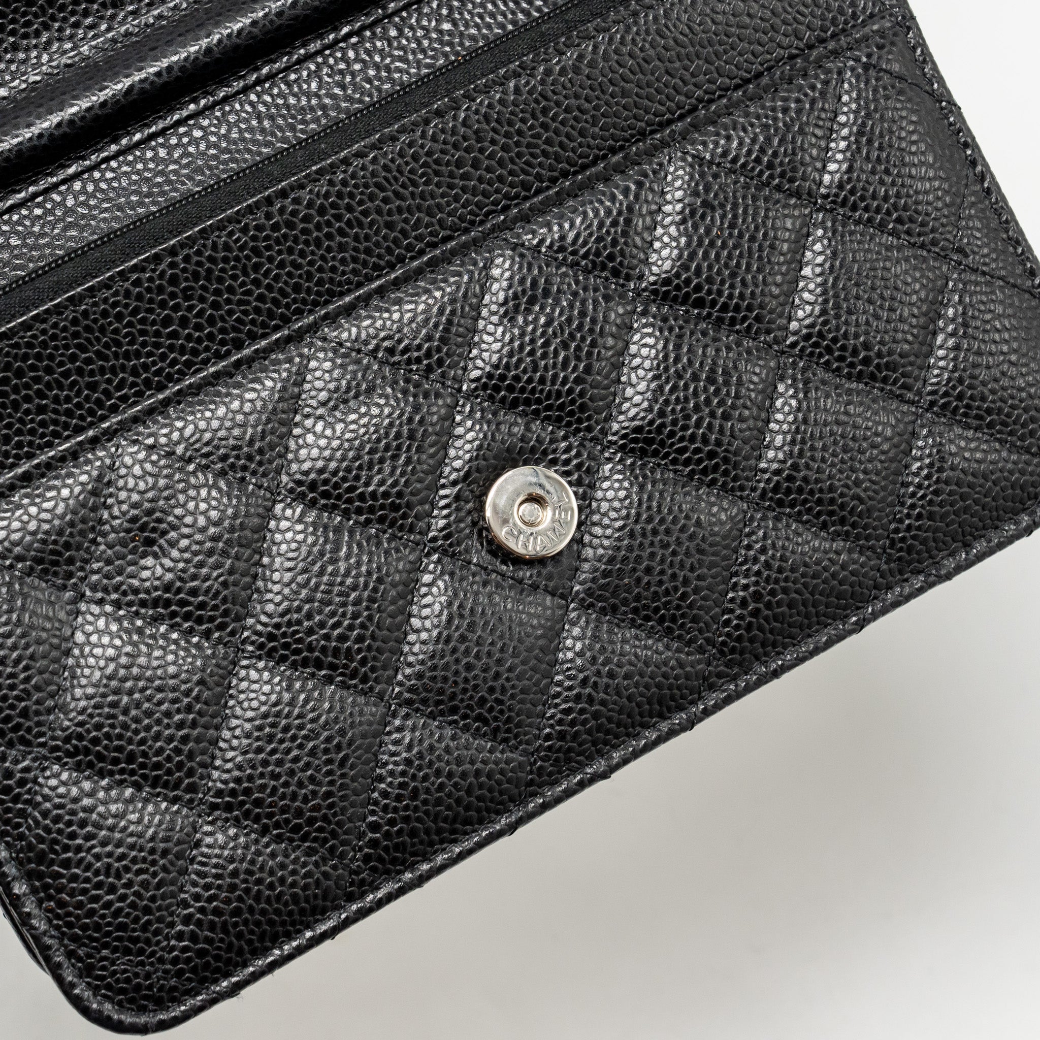 chanel-classic-wallet-on-chain-caviar-black-shw-microchip-9