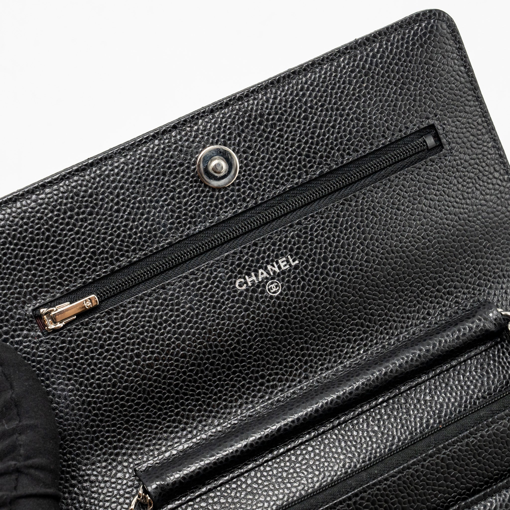 chanel-classic-wallet-on-chain-caviar-black-shw-microchip-9