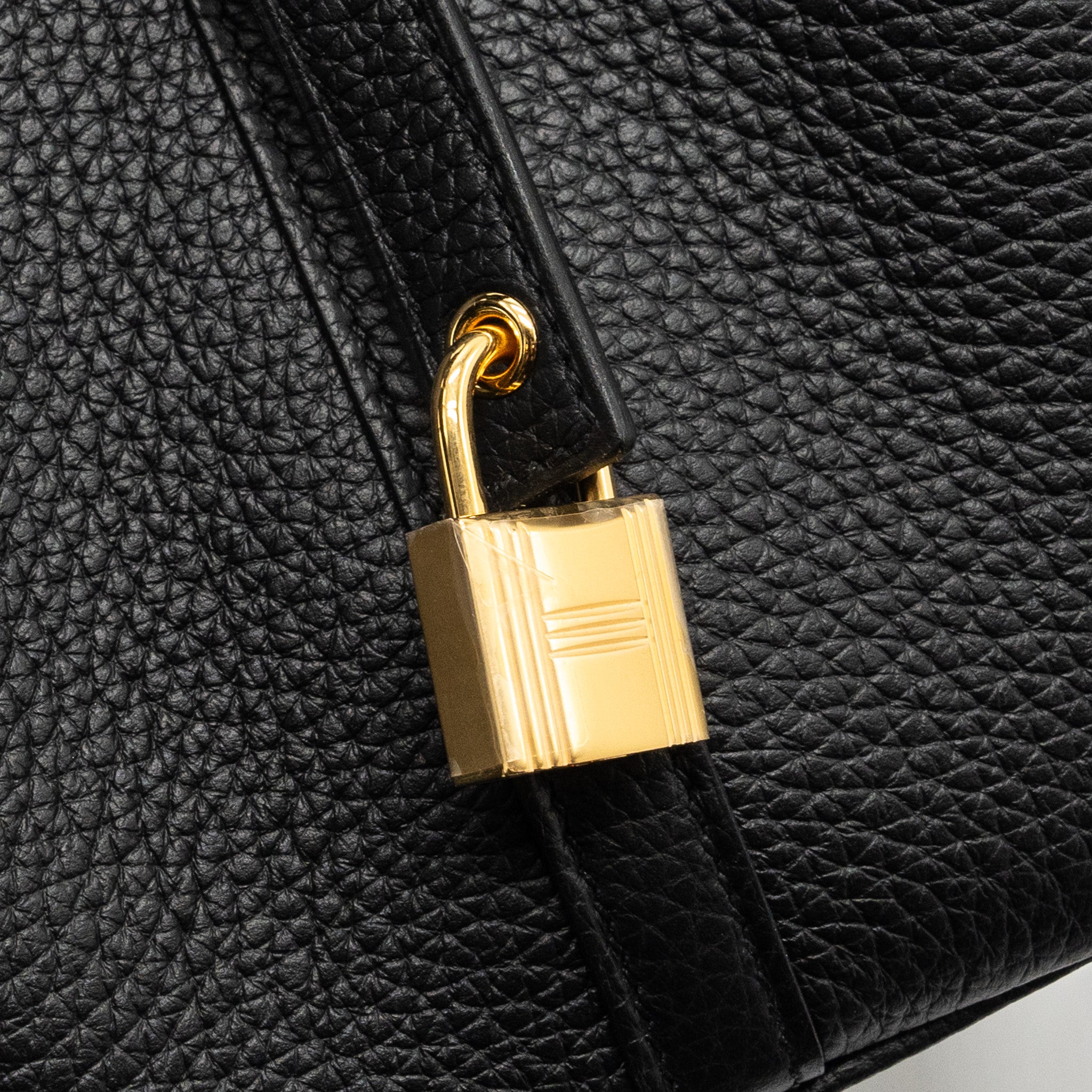 hermers-picotin-18-lock-bag-clemence-black-ghw-stamp-b