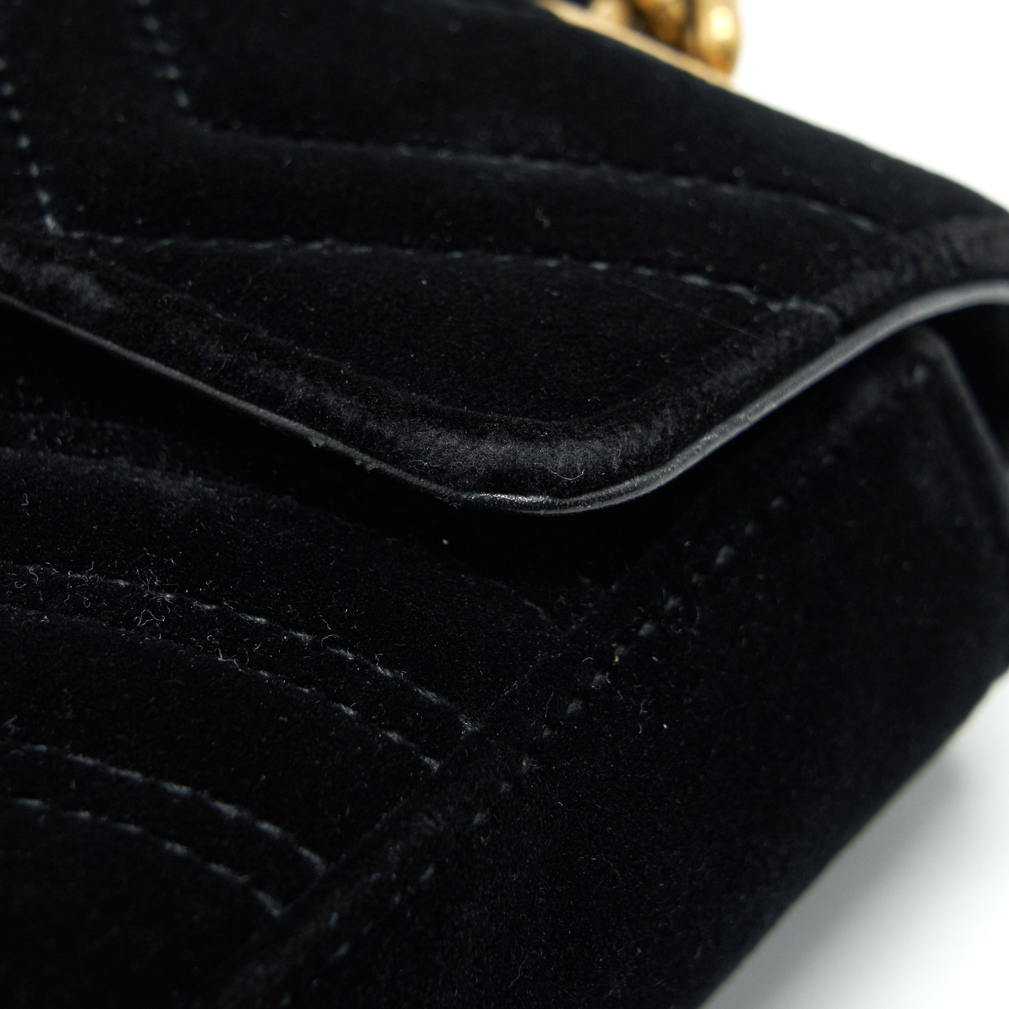 gucci-mini-marmont-velvet-ban-black-ghw