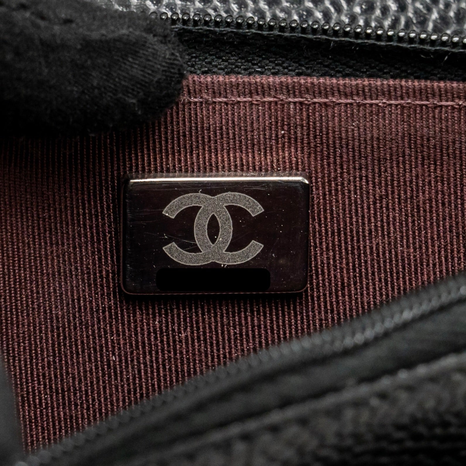 chanel-classic-wallet-on-chain-caviar-black-shw-microchip-9
