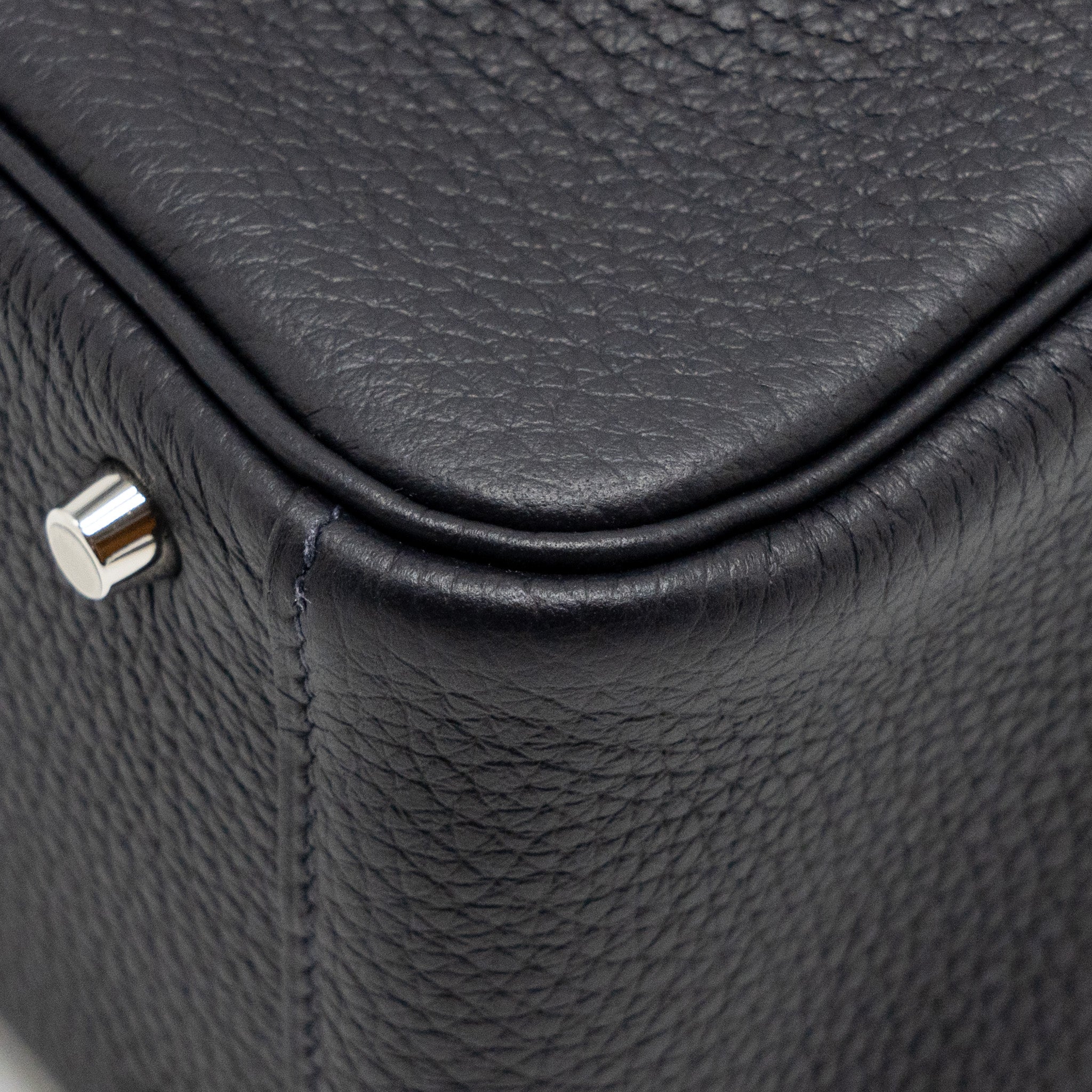 hermes-mini-lindy-clemence-caban-shw-stamp-u-copy-1