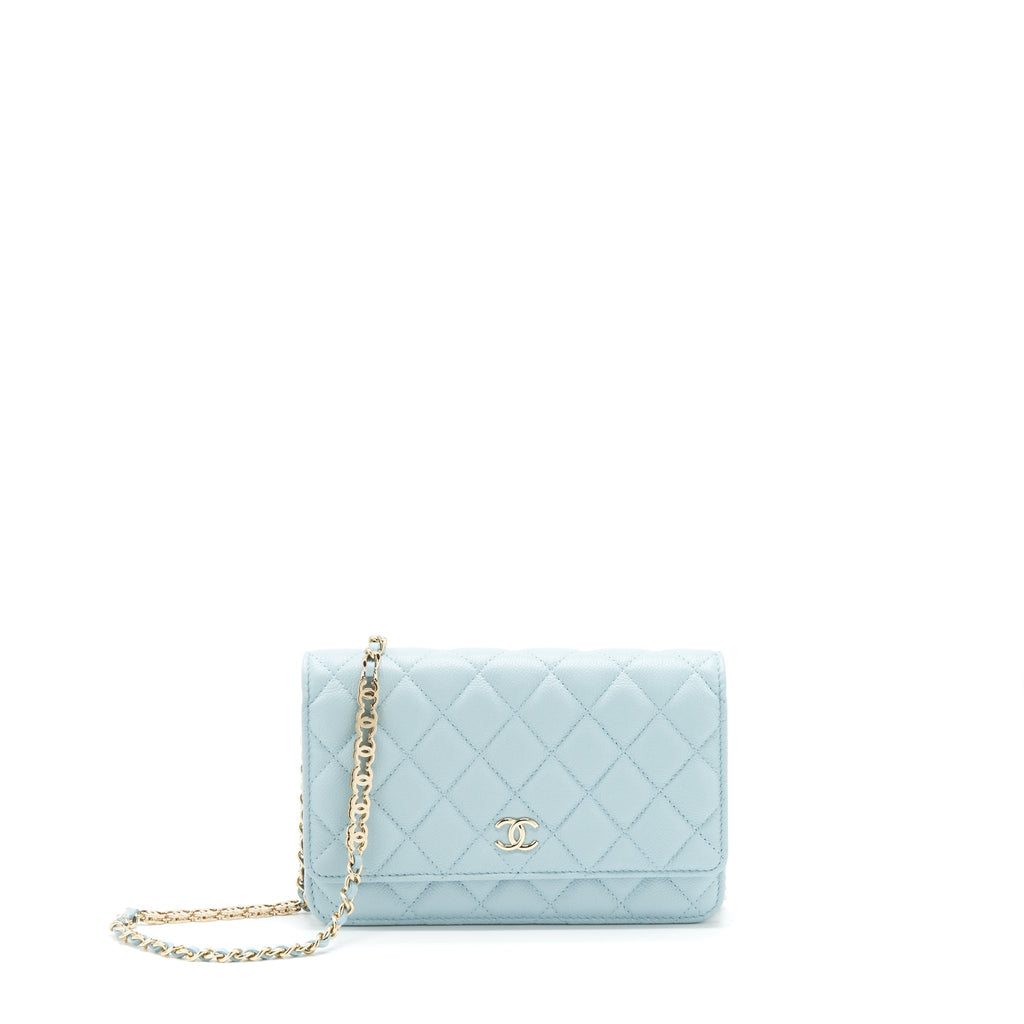 chanel-22p-wallet-on-chain-with-cc-logo-chain-caviar-light-blue-lghw