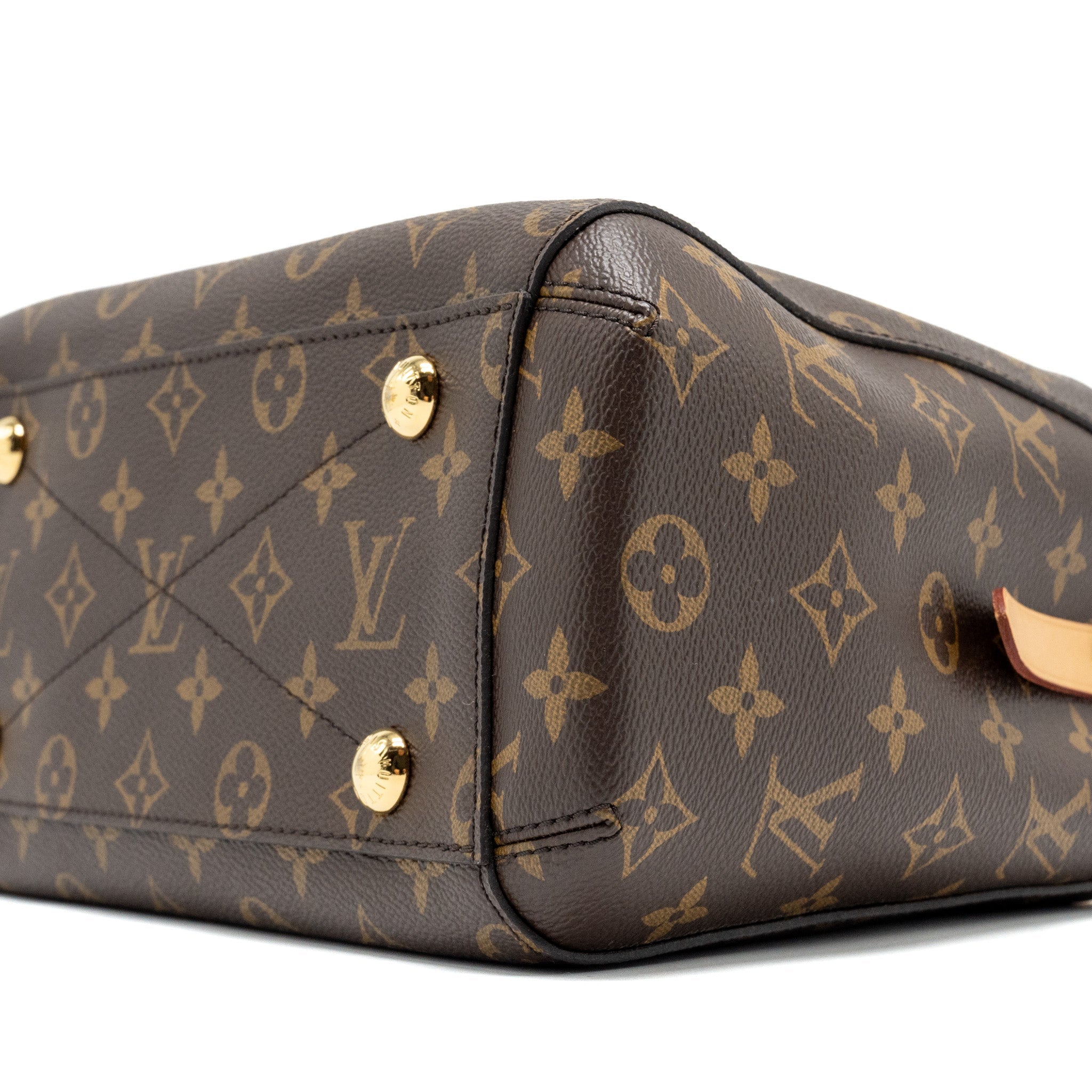 louis-vuitton-montaigne-bb-monogram-canvas-ghw-2