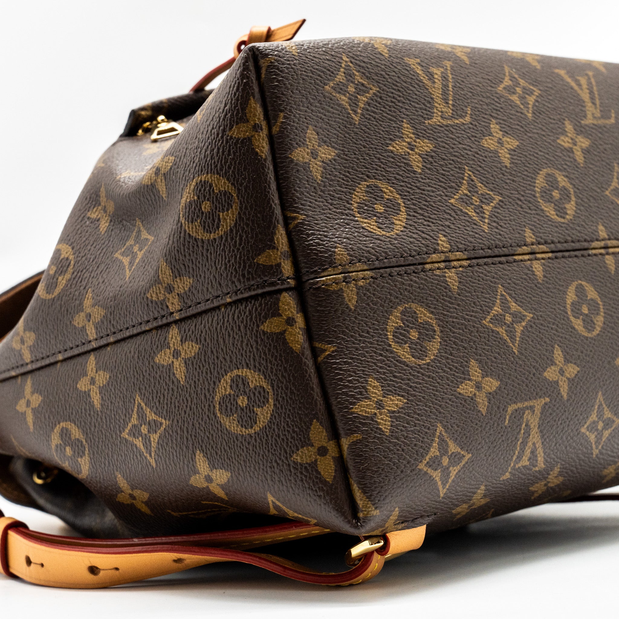 louis-vuitton-montsouris-pm-backpack-monogram-canvas-ghw