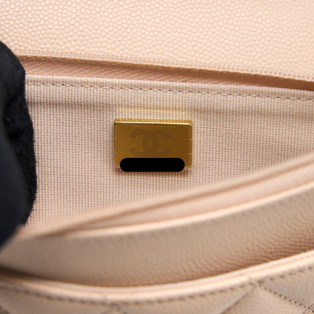chanel-classic-wallet-on-chain-caviar-light-pink-lghw-microchip