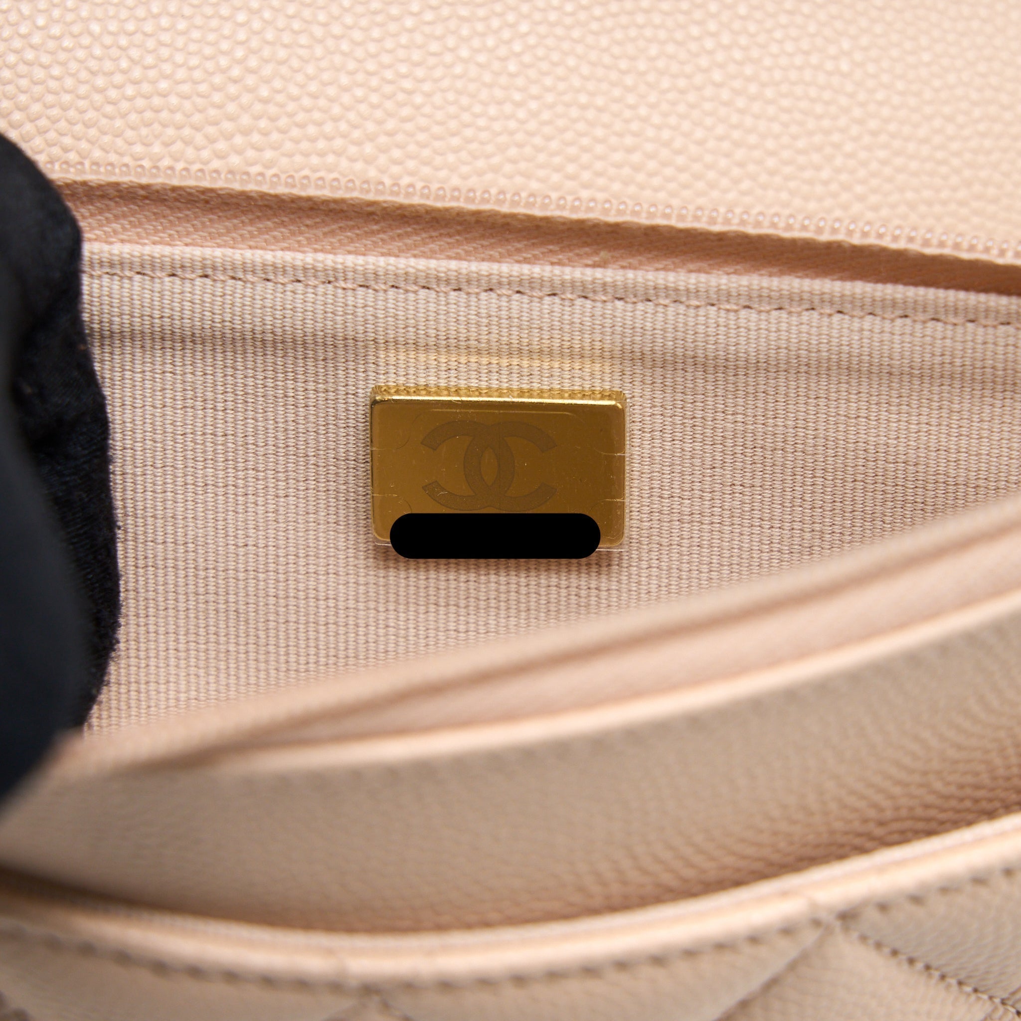 chanel-classic-wallet-on-chain-caviar-light-pink-lghw-microchip