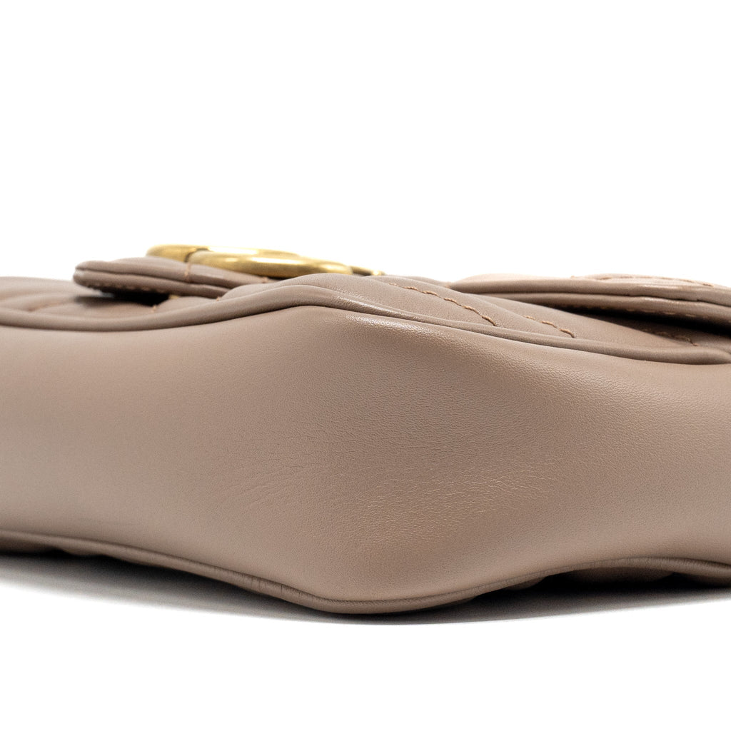gucci-super-mini-gg-marmont-calfskin-beige-ghw
