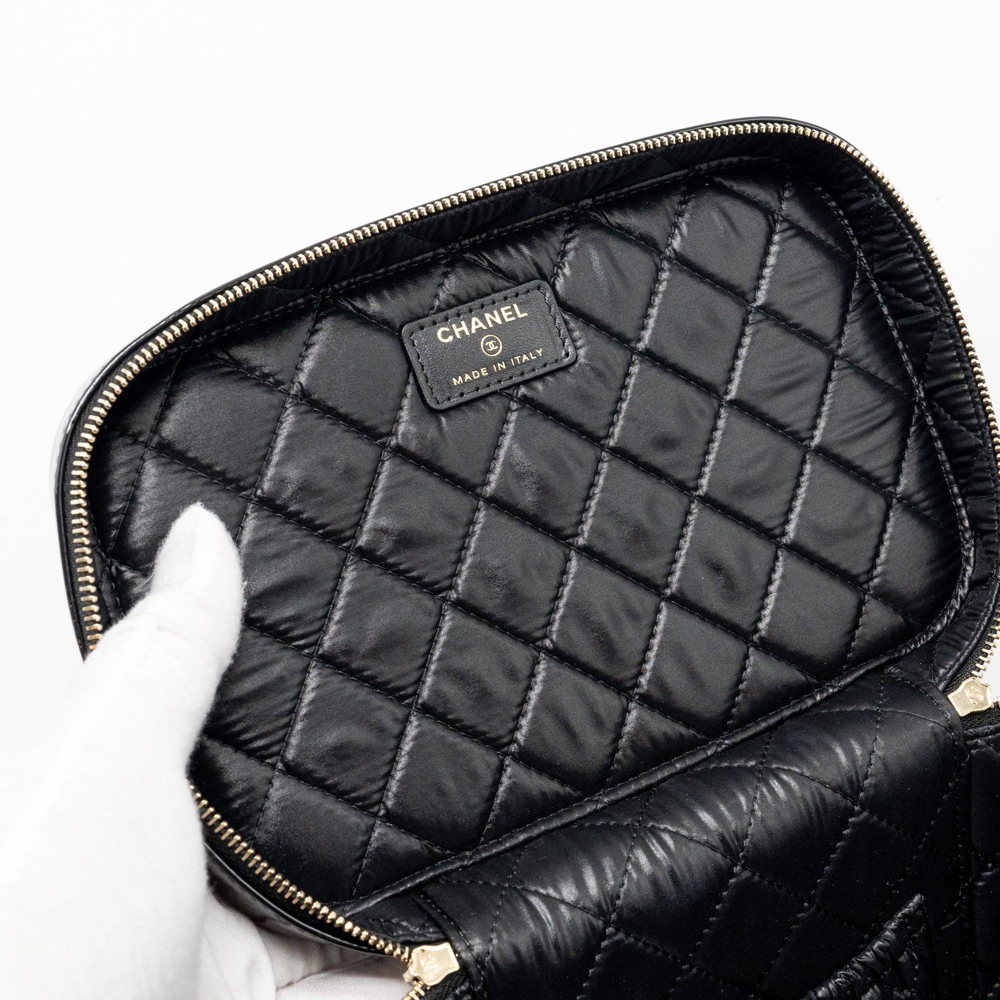 chanel-top-handle-vanity-case-patent-black-lghw