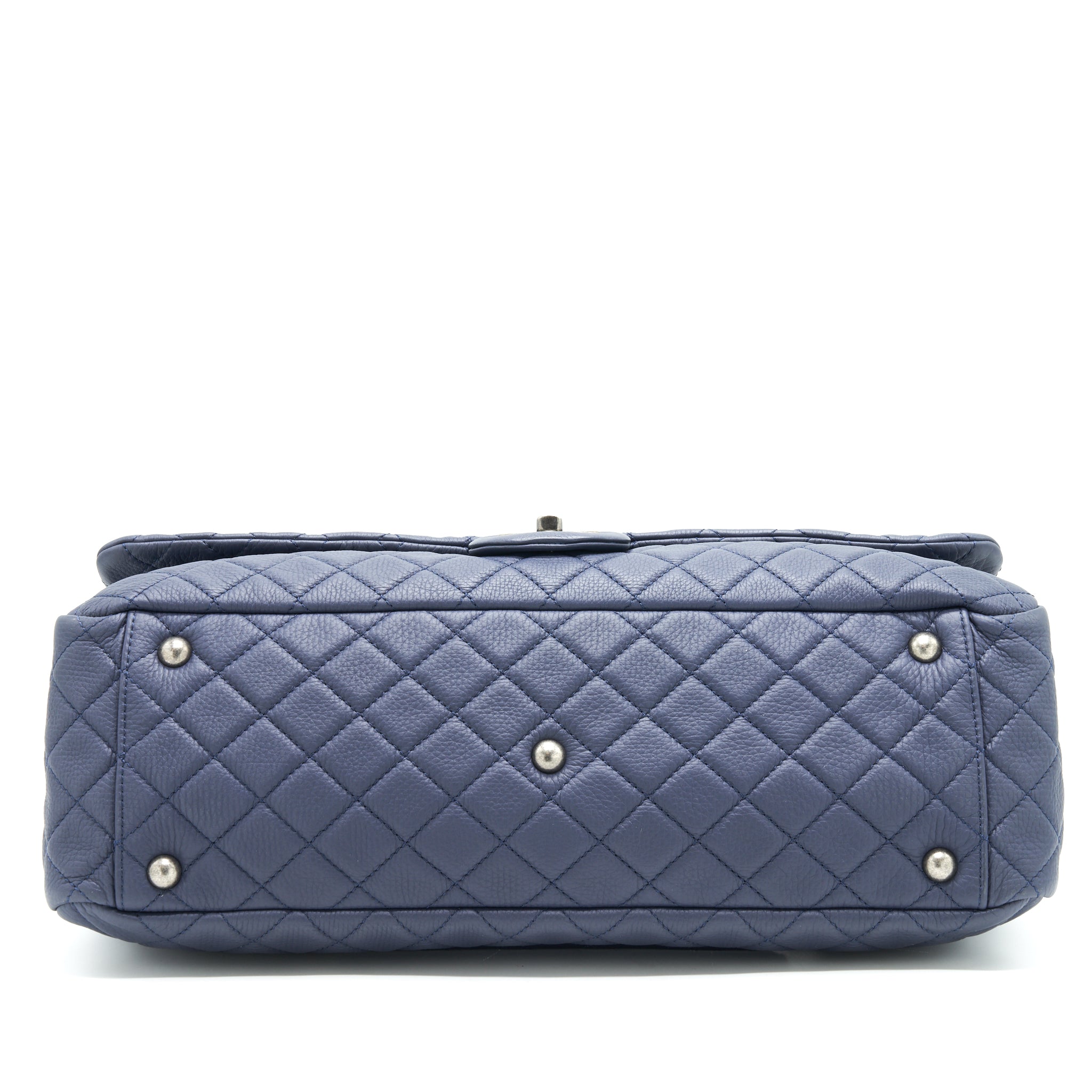 chanel-xxl-airline-classic-flap-bag-in-navy-shw