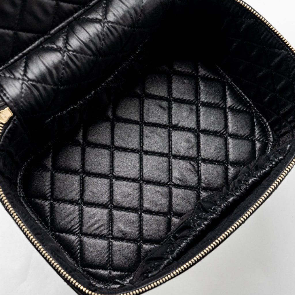 chanel-top-handle-vanity-case-patent-black-lghw