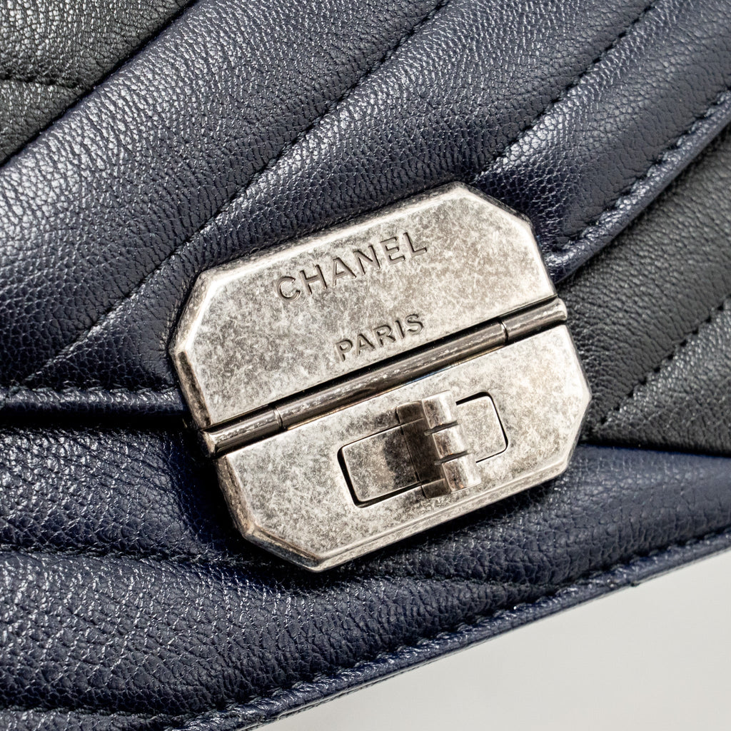 chanel-envelop-metal-plate-flap-bag-chevron-calfskin-black-navy-ruthenium-silver-hardware-copy