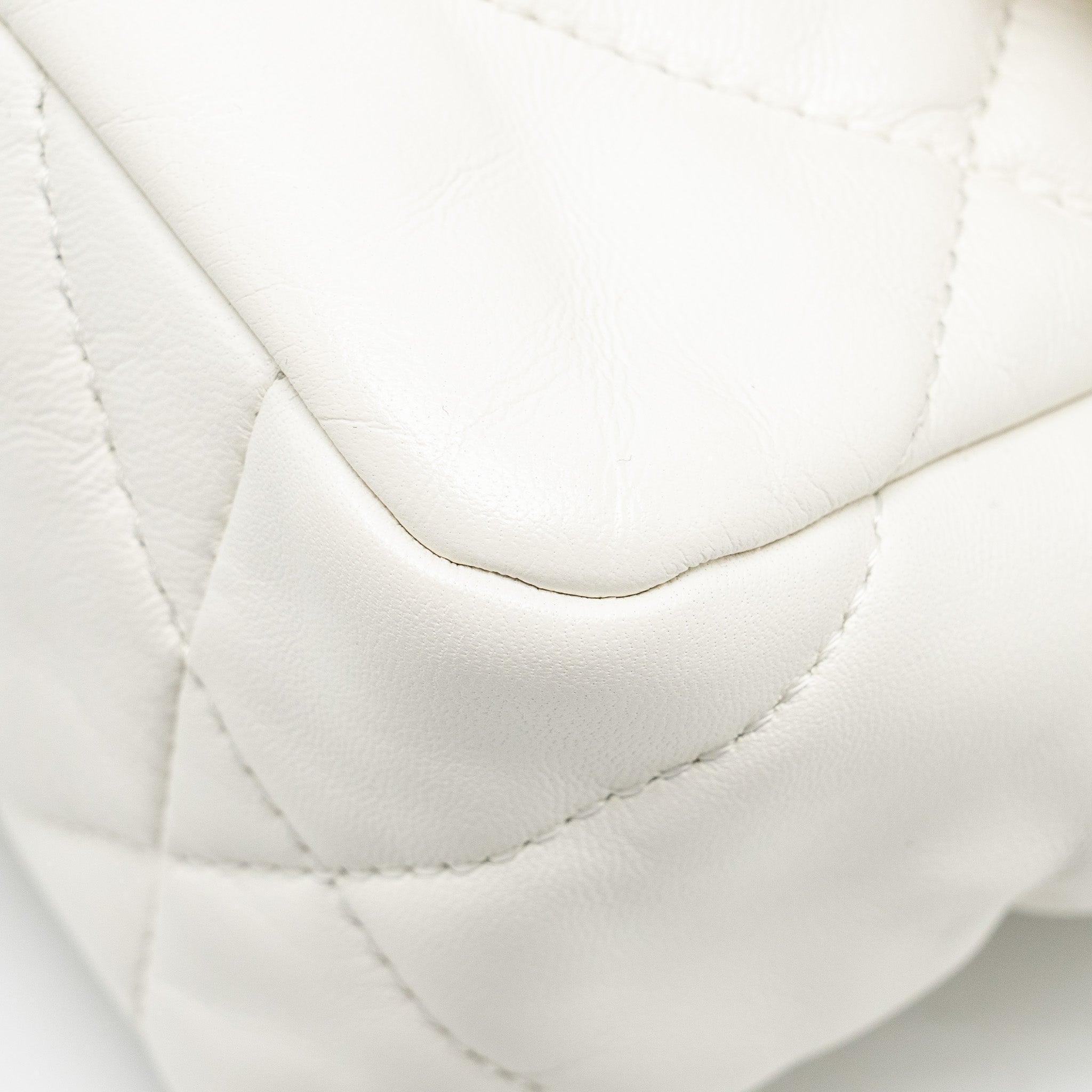 chanel-small-19-bag-lambskin-white-multicoloured-hardware