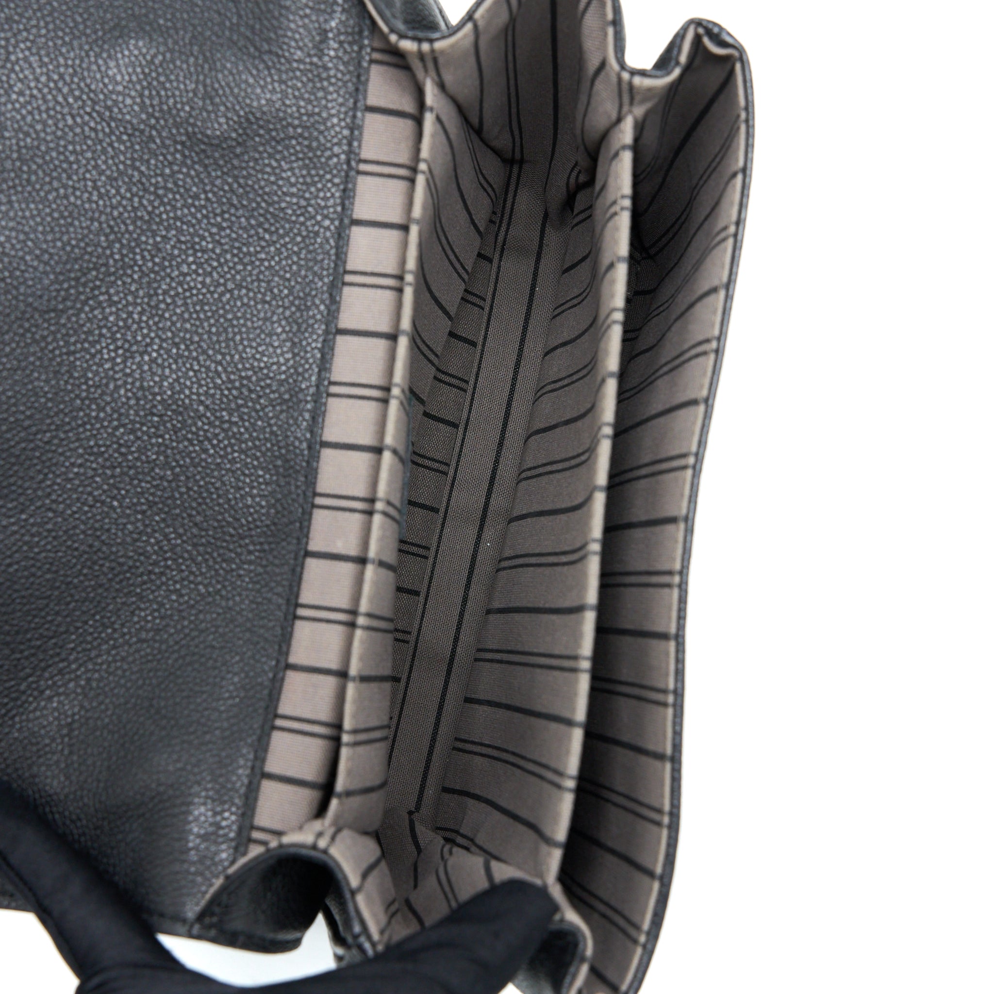 louis-vuitton-pochette-metis-monogram-empreinte-black-ghw-3
