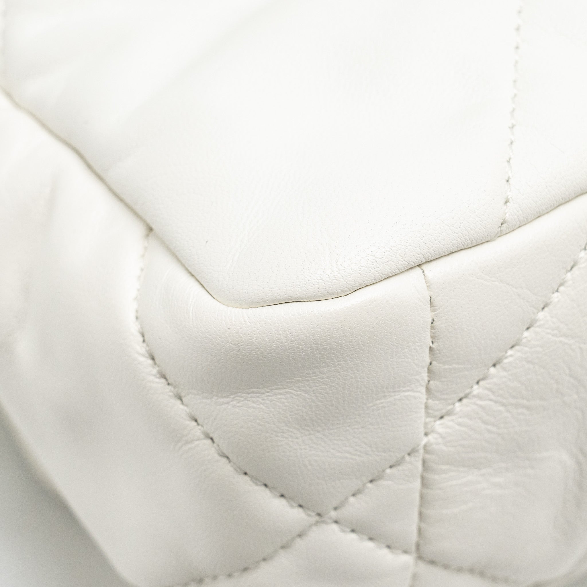chanel-small-19-bag-lambskin-white-multicoloured-hardware