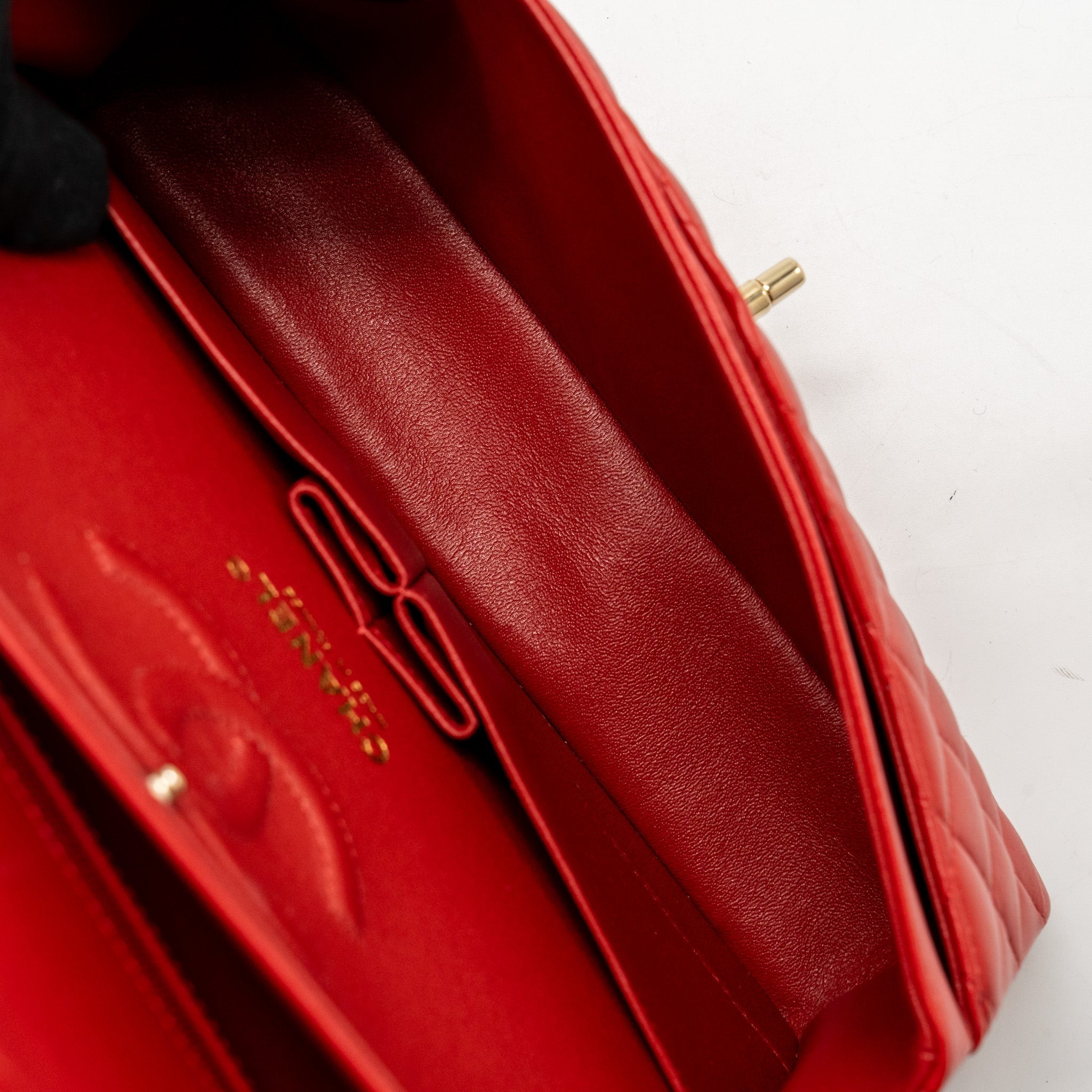 chanel-medium-classic-double-flap-bag-lambskin-red-lghw