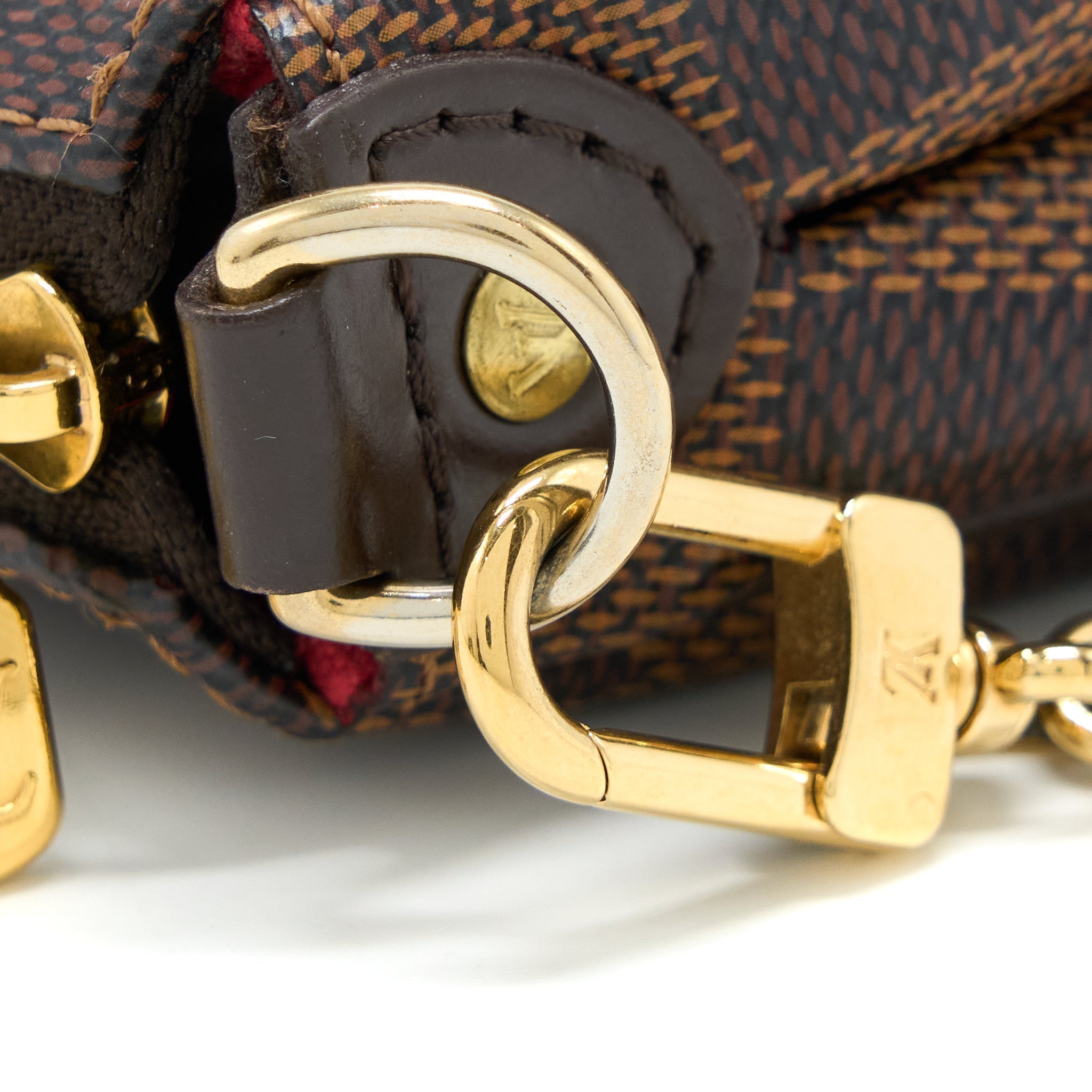 louis-vuitton-eva-clutch-damier-ebene-ghw