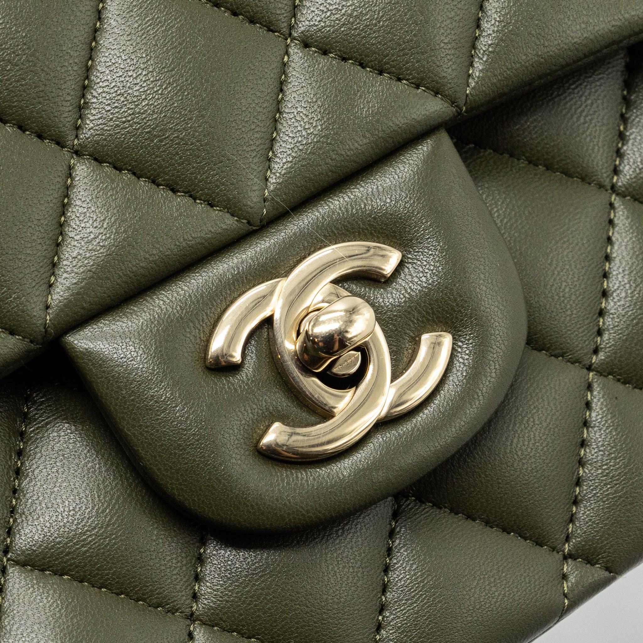 chanel-22k-medium-classic-double-flap-bag-lambskin-olive-green-lghwmicrochip