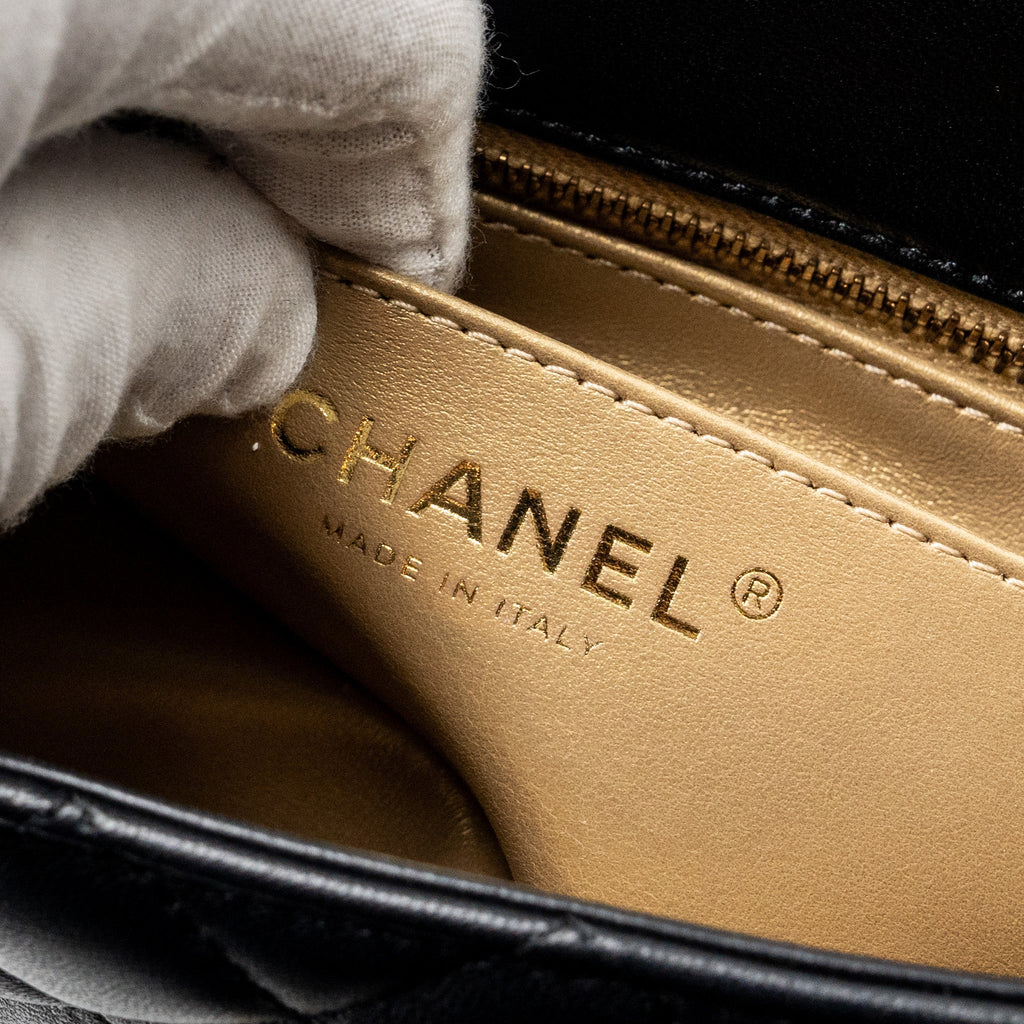 chanel-pearl-crush-mini-rectangular-flap-bag-lambskin-black-ghwmicrochip