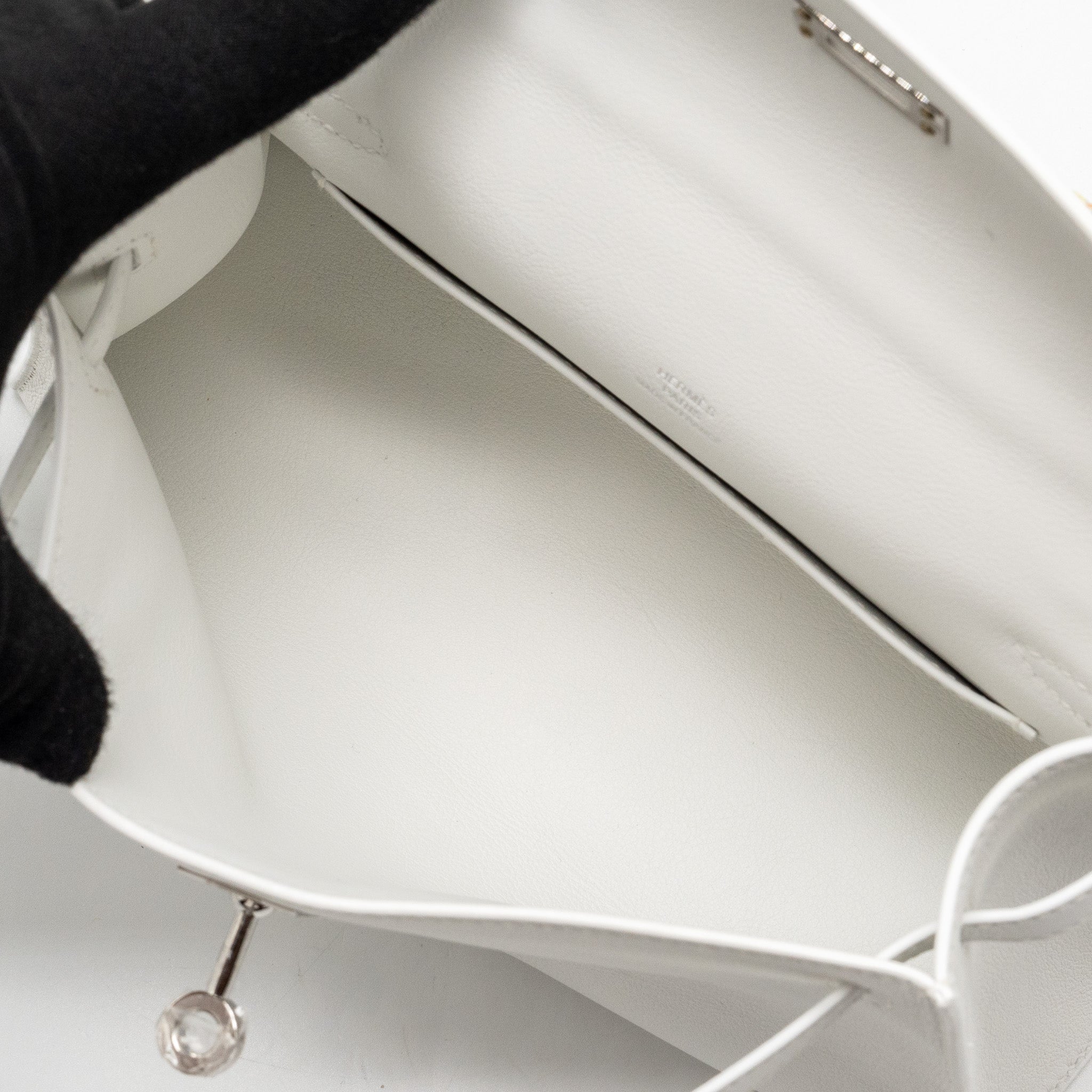 hermes-kelly-pochette-swift-new-white-shw-stamp-b