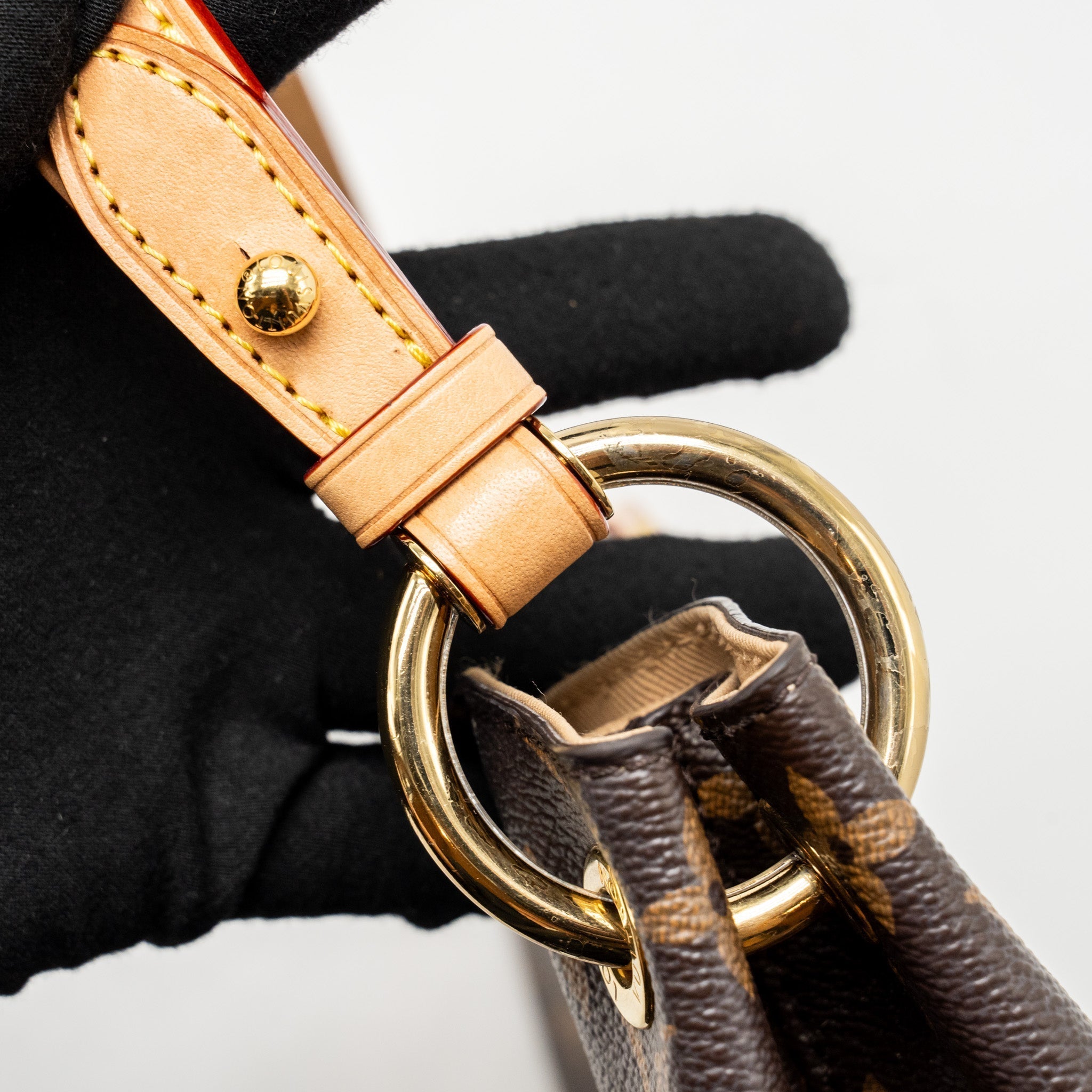 louis-vuitton-coussin-pm-lambskin-black-ghw-copy-1
