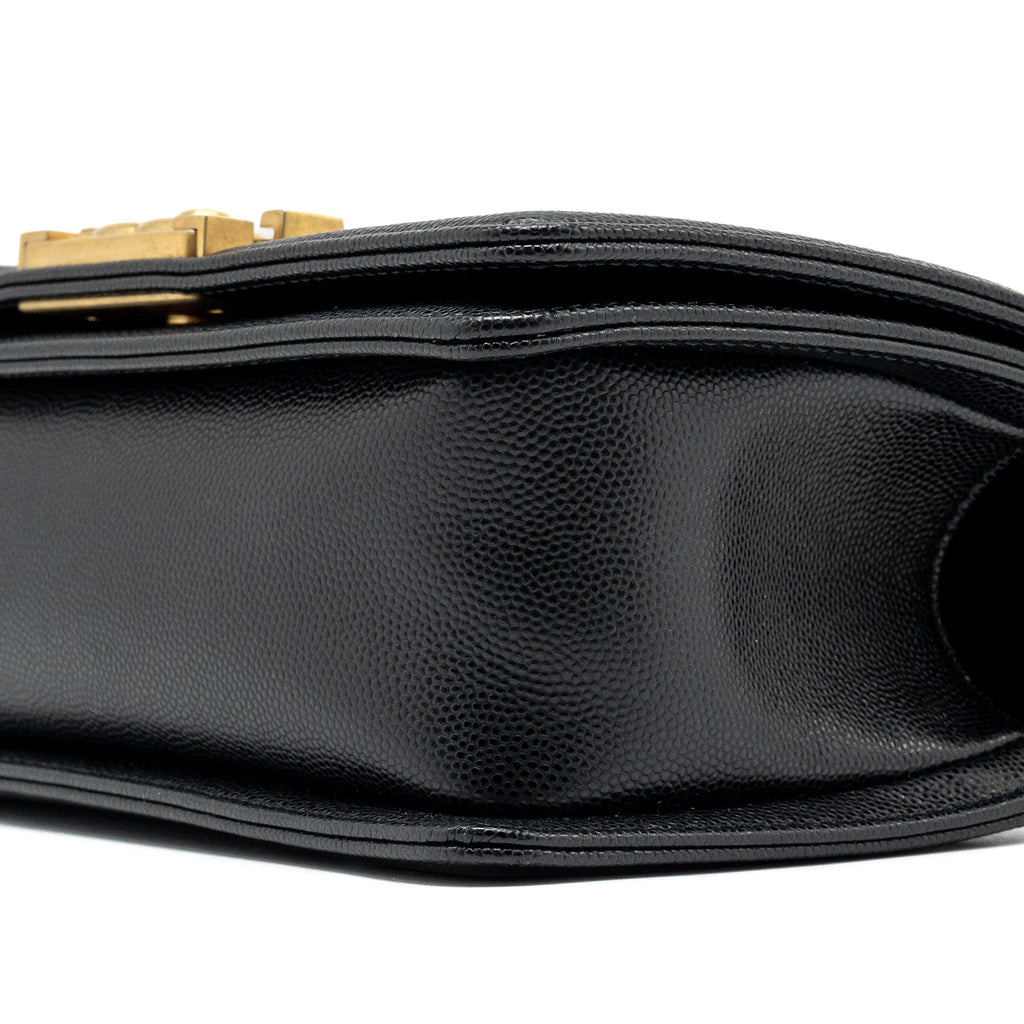 chanel-small-boy-bag-caviar-black-ghwmicrochip