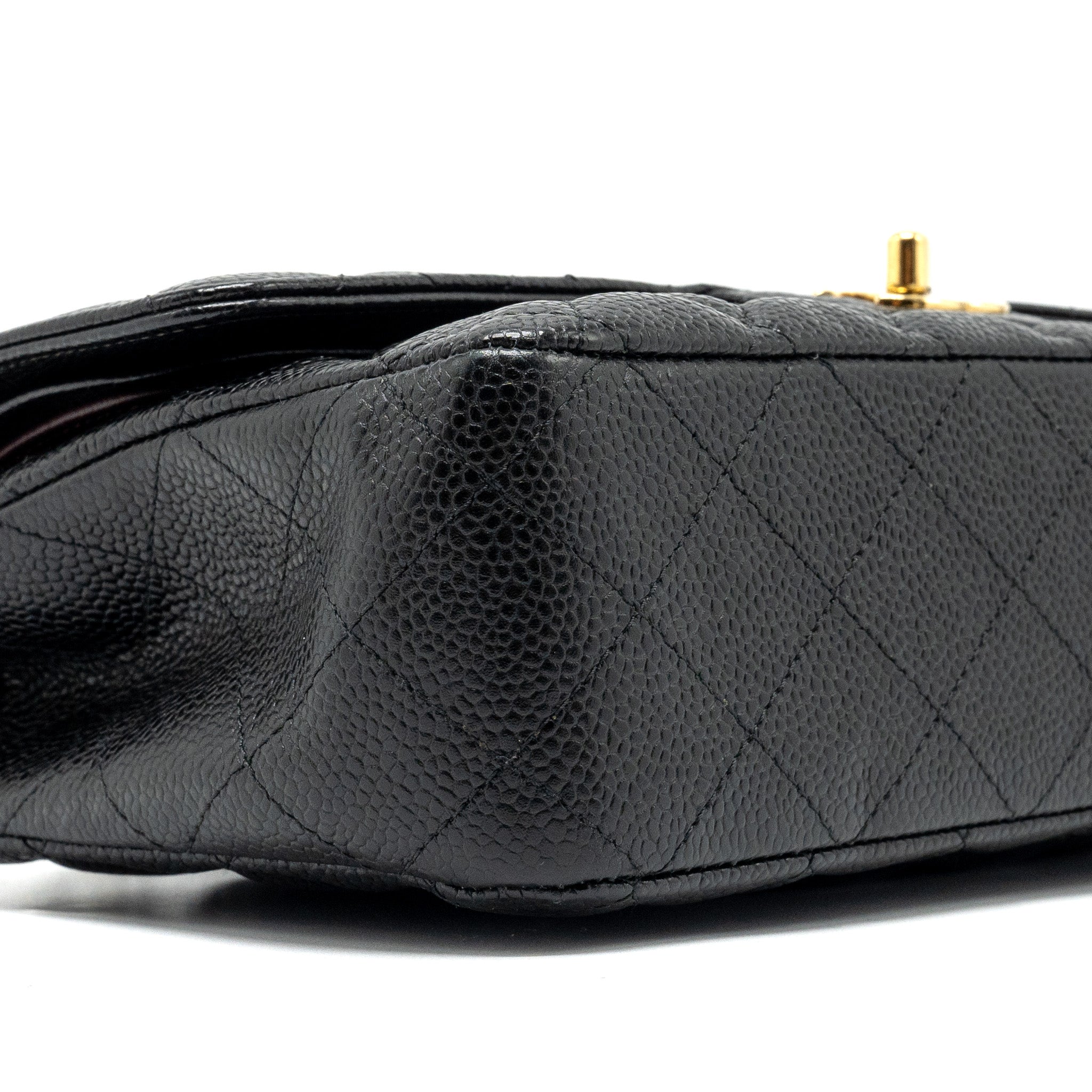 chanel-medium-classic-double-flap-bag-caviar-black-ghw-17