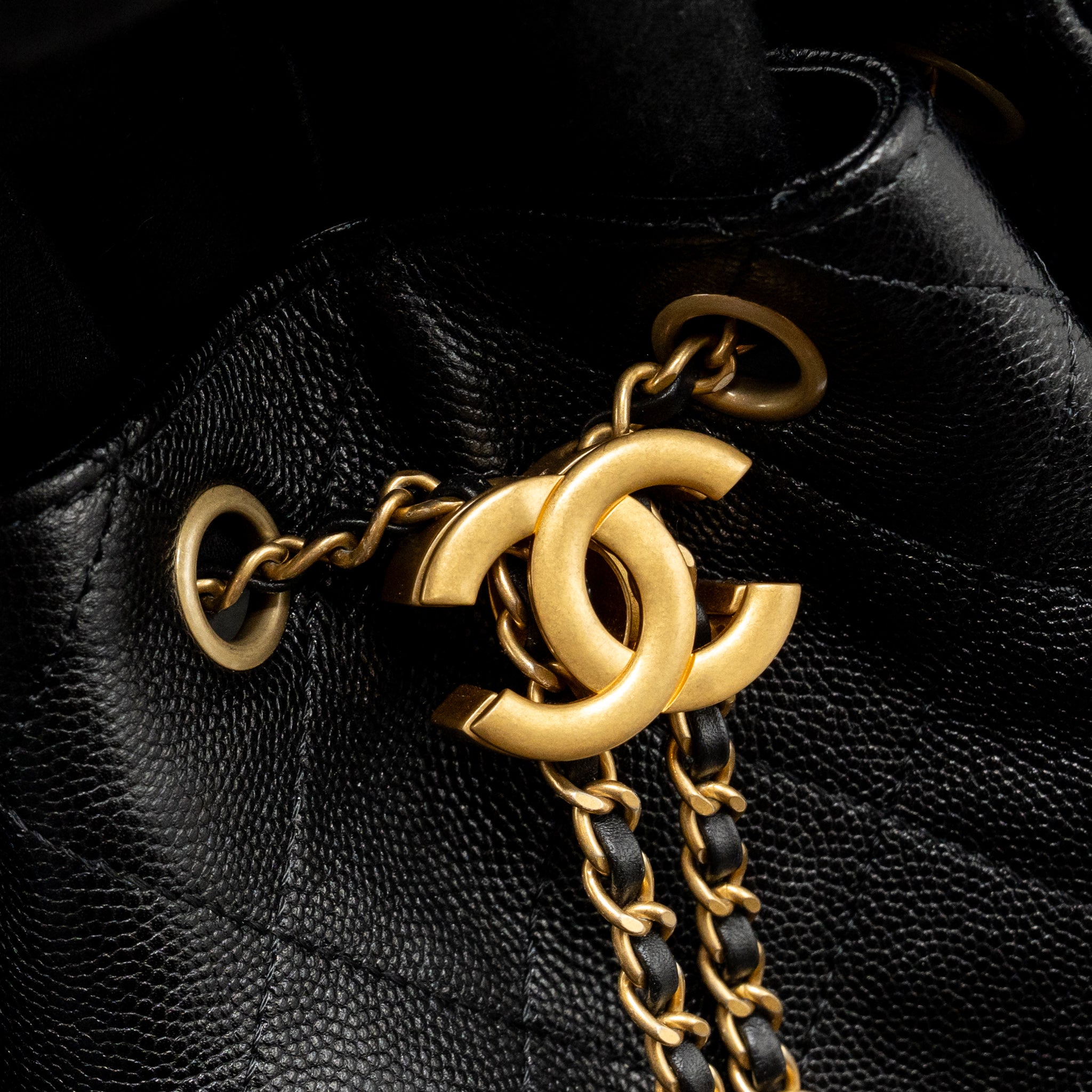 chanel-25-bag-black