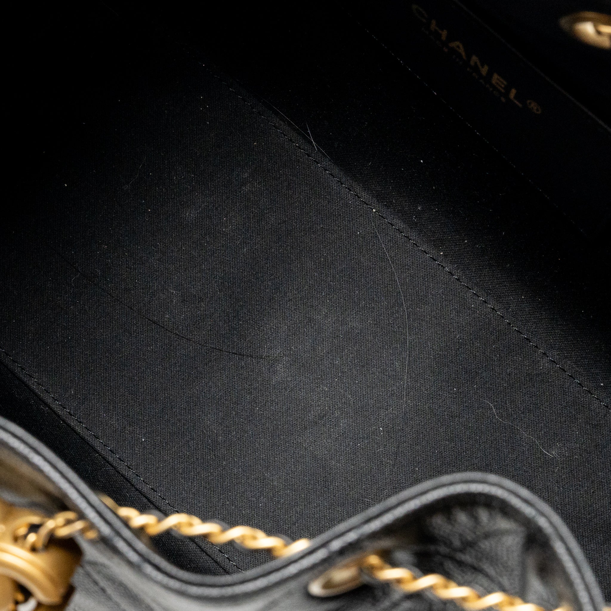 chanel-25-bag-black