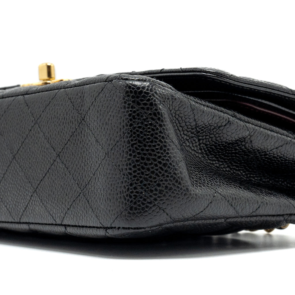 chanel-medium-classic-double-flap-bag-caviar-black-ghw-17