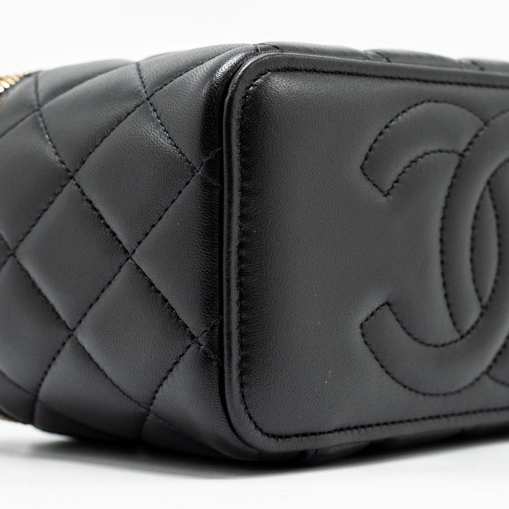 chanel-top-handle-long-vanity-case-lambskin-black-lghw-microchip-copy