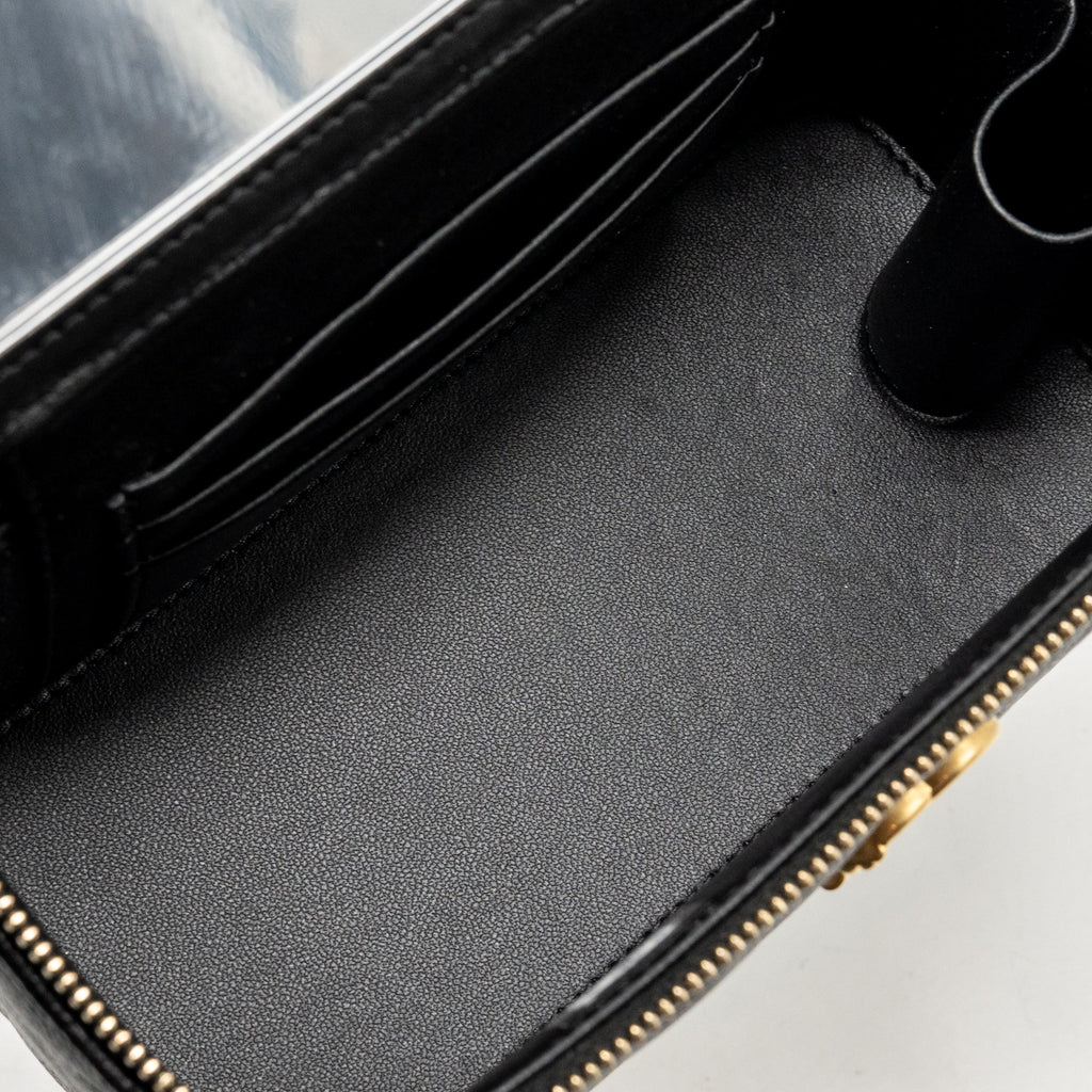 chanel-black-6