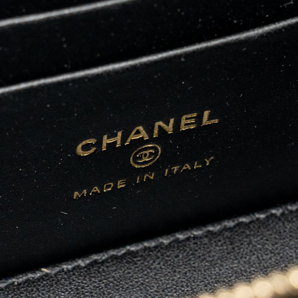 chanel-black-6