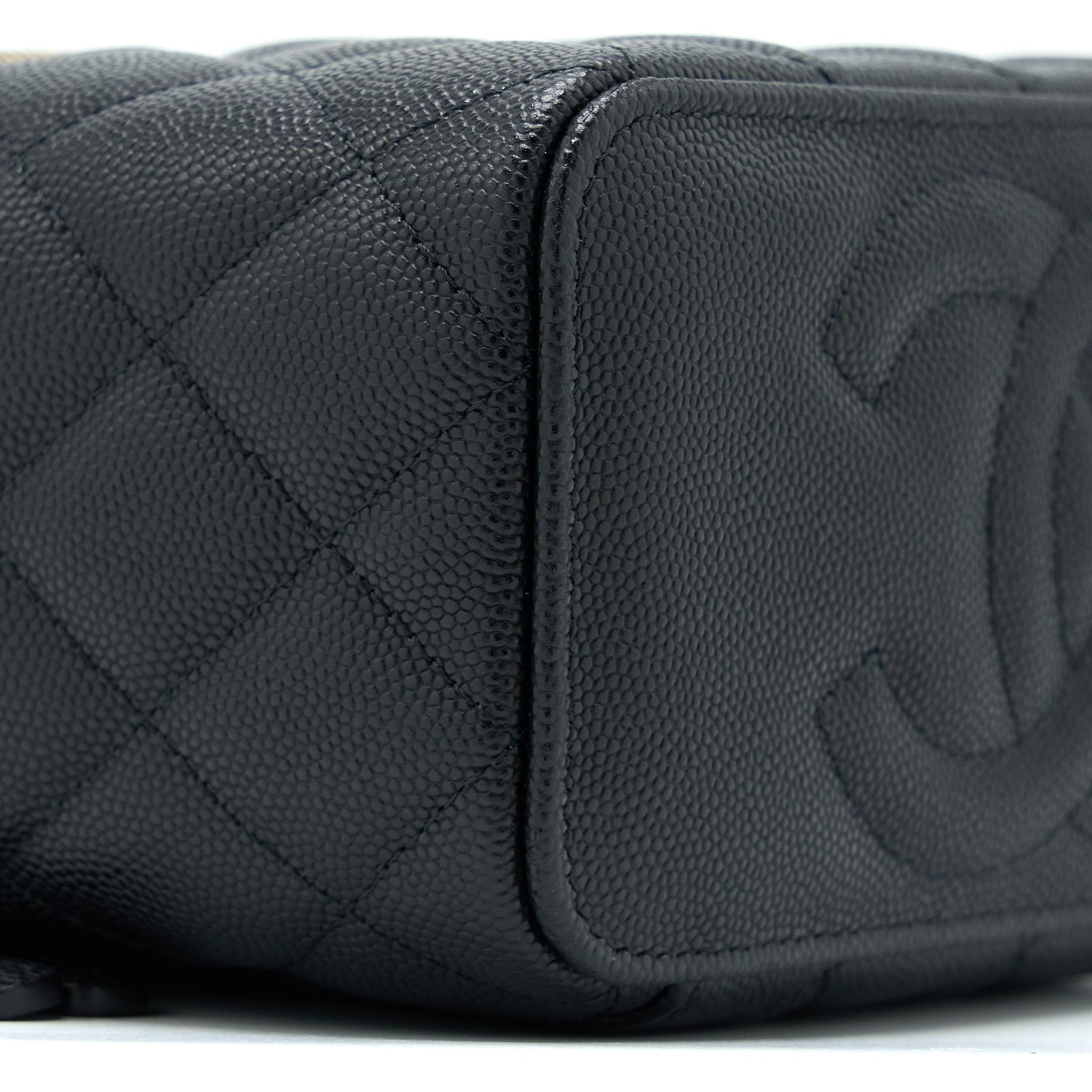 chanel-long-vanity-case-caviar-black-lghw