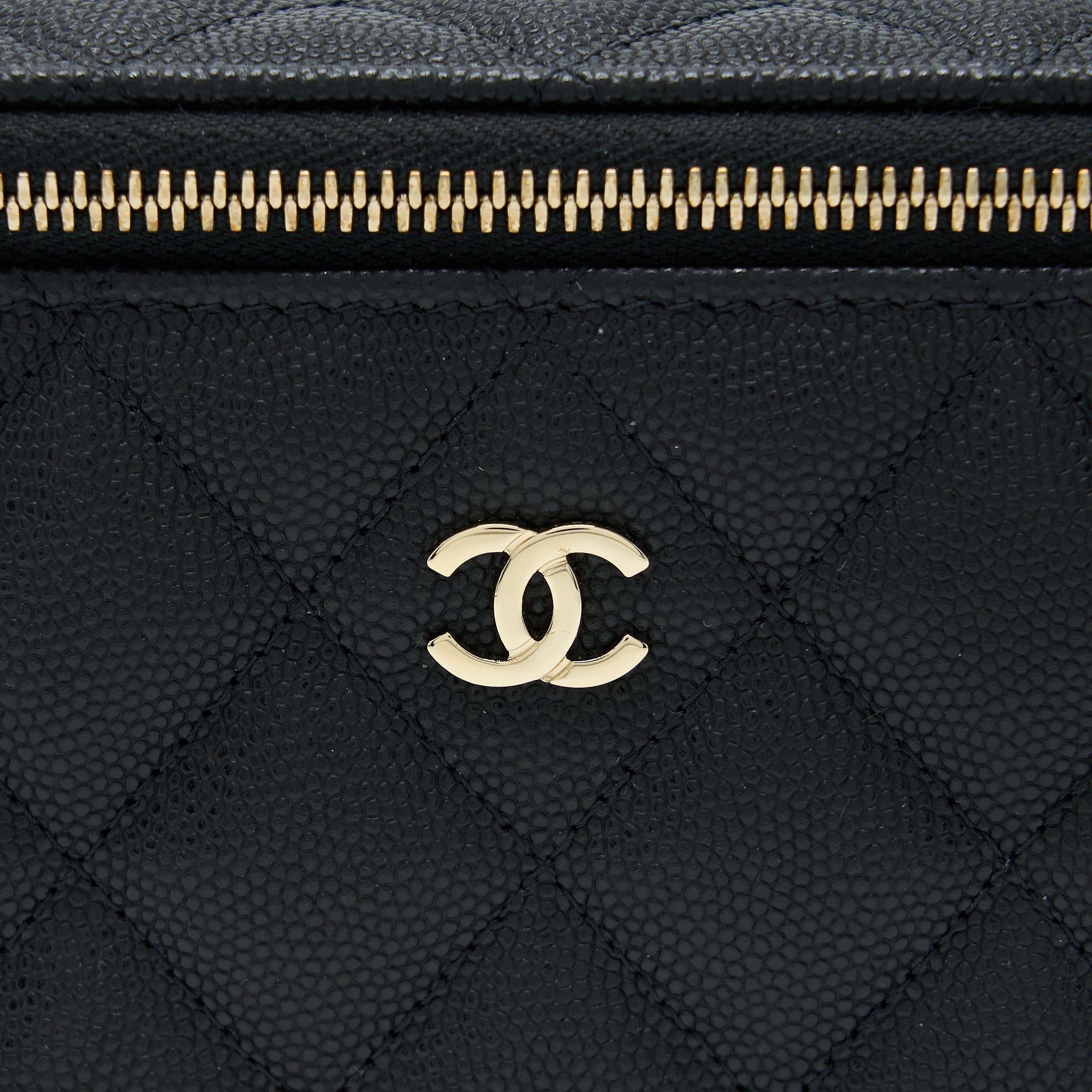 chanel-long-vanity-case-caviar-black-lghw