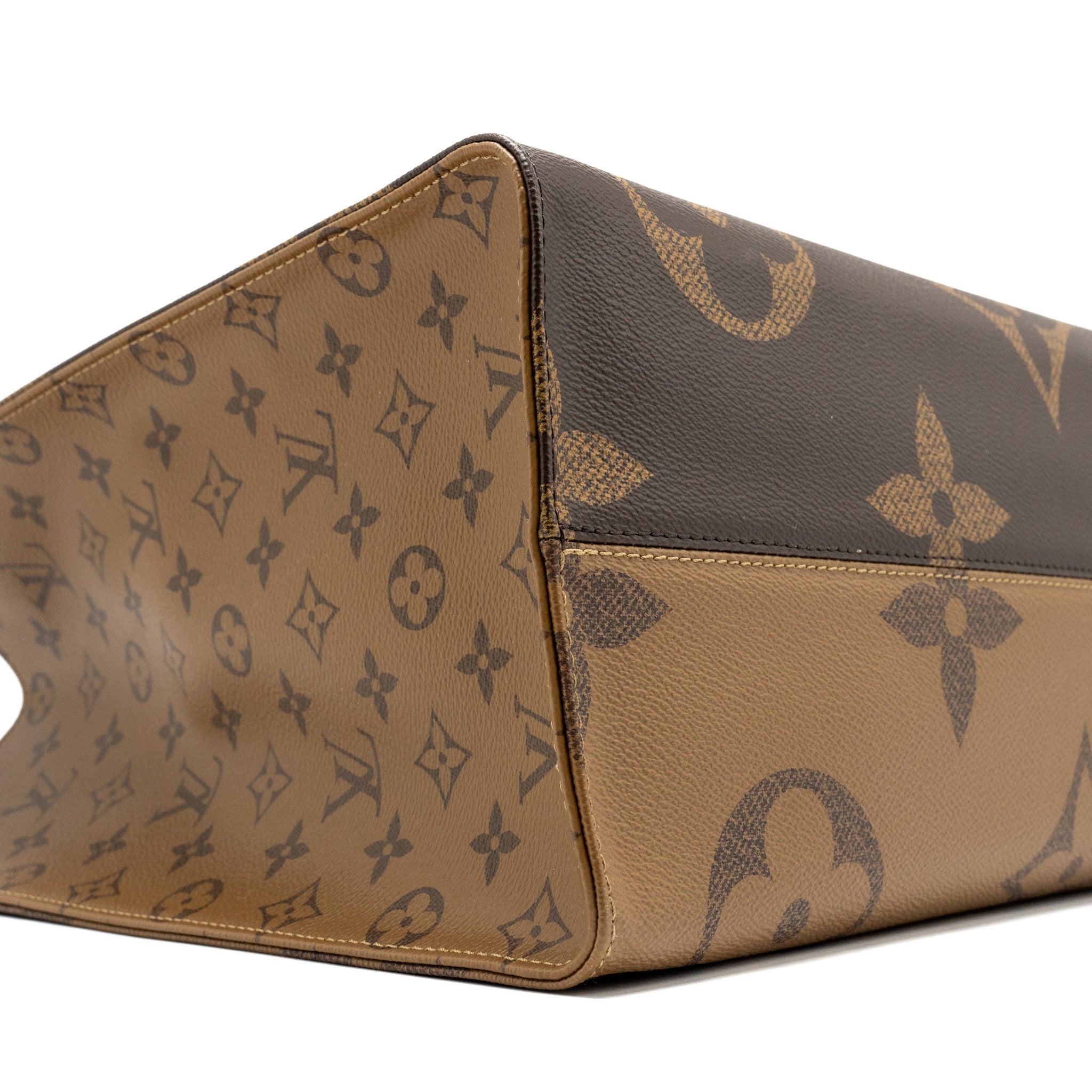 louis-vuitton-onthego-gm-monogram-canvas-ghw-1