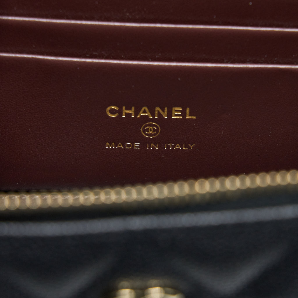 chanel-long-vanity-case-caviar-black-lghw