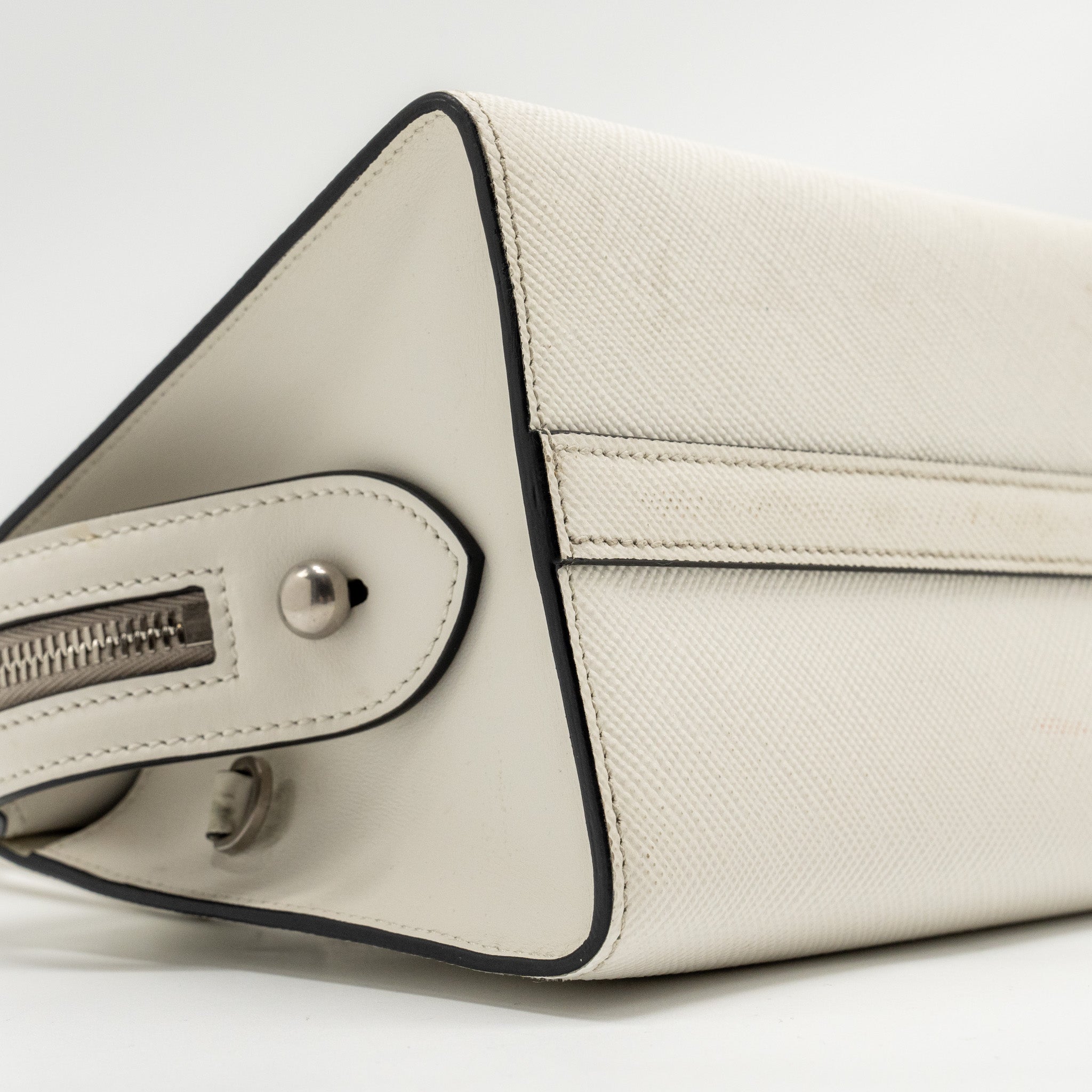 prada-saffiano-monochrome-bag-leather-white-shw