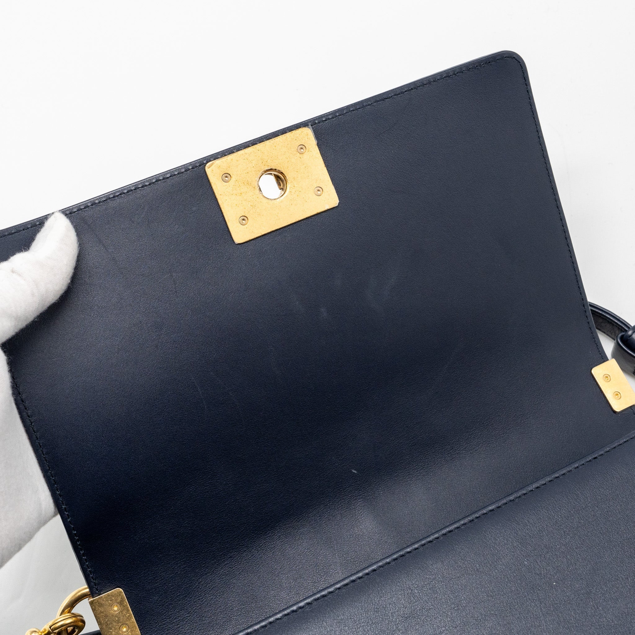 chanel-20b-medium-boy-bag-with-top-handle-calfskin-navy-ghw