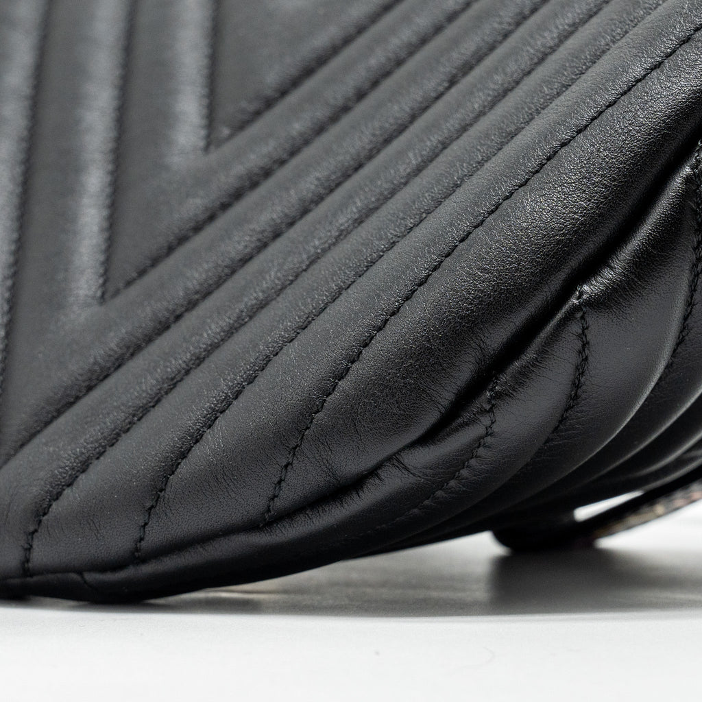 louis-vuitton-new-wave-bumbag-calfskin-black-ghw
