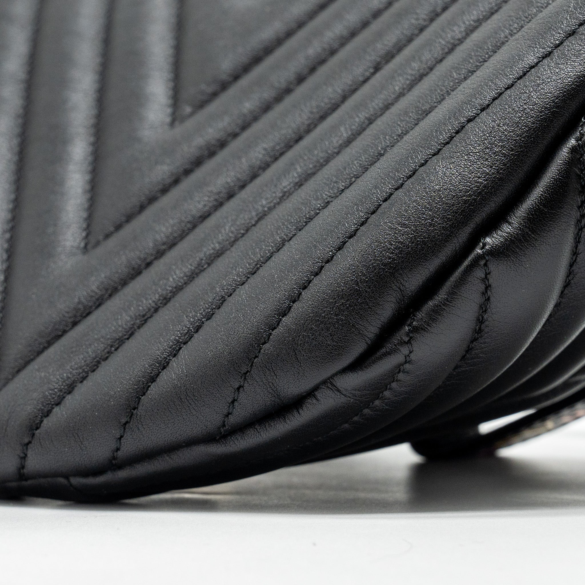 louis-vuitton-new-wave-bumbag-calfskin-black-ghw
