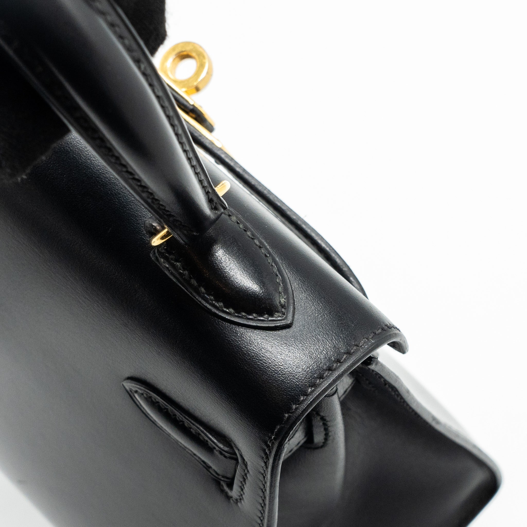 hermes-vintage-kelly-20-box-calfskin-black-ghw-stamp-circle-v