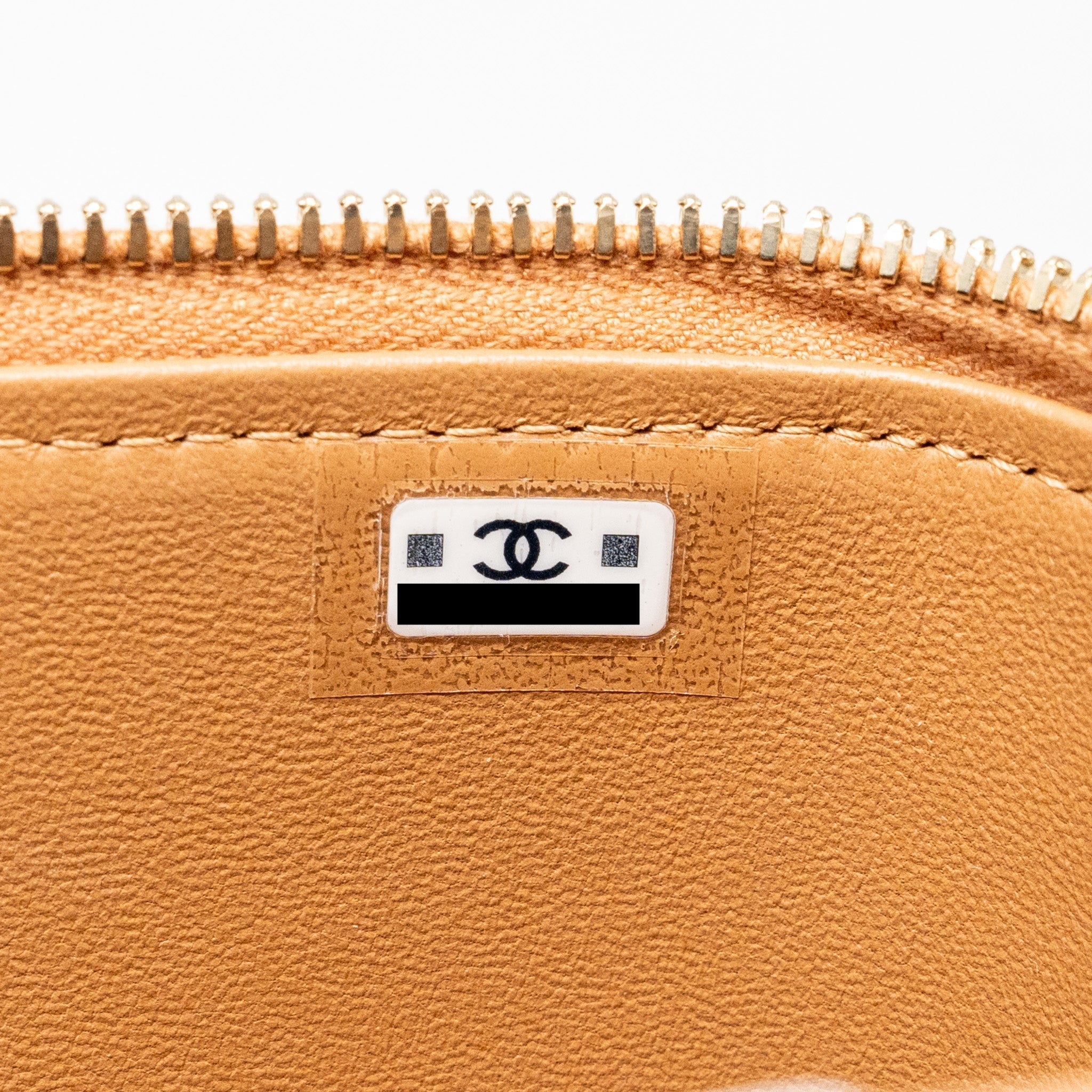 chanel-top-handle-long-vanity-case-with-chain-lambskin-caramel-lghwmicrochip