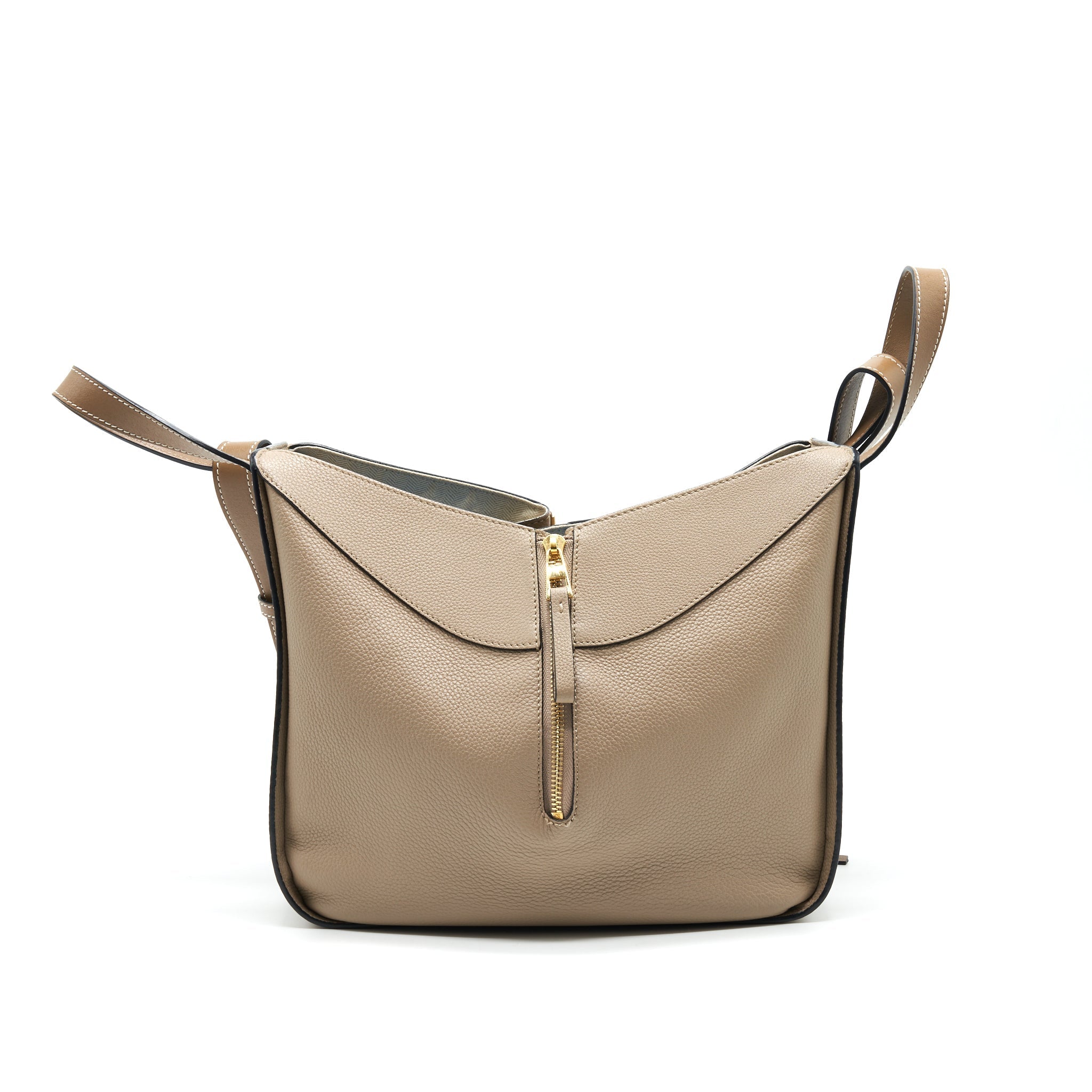 loewe-sand-bag-in-grey