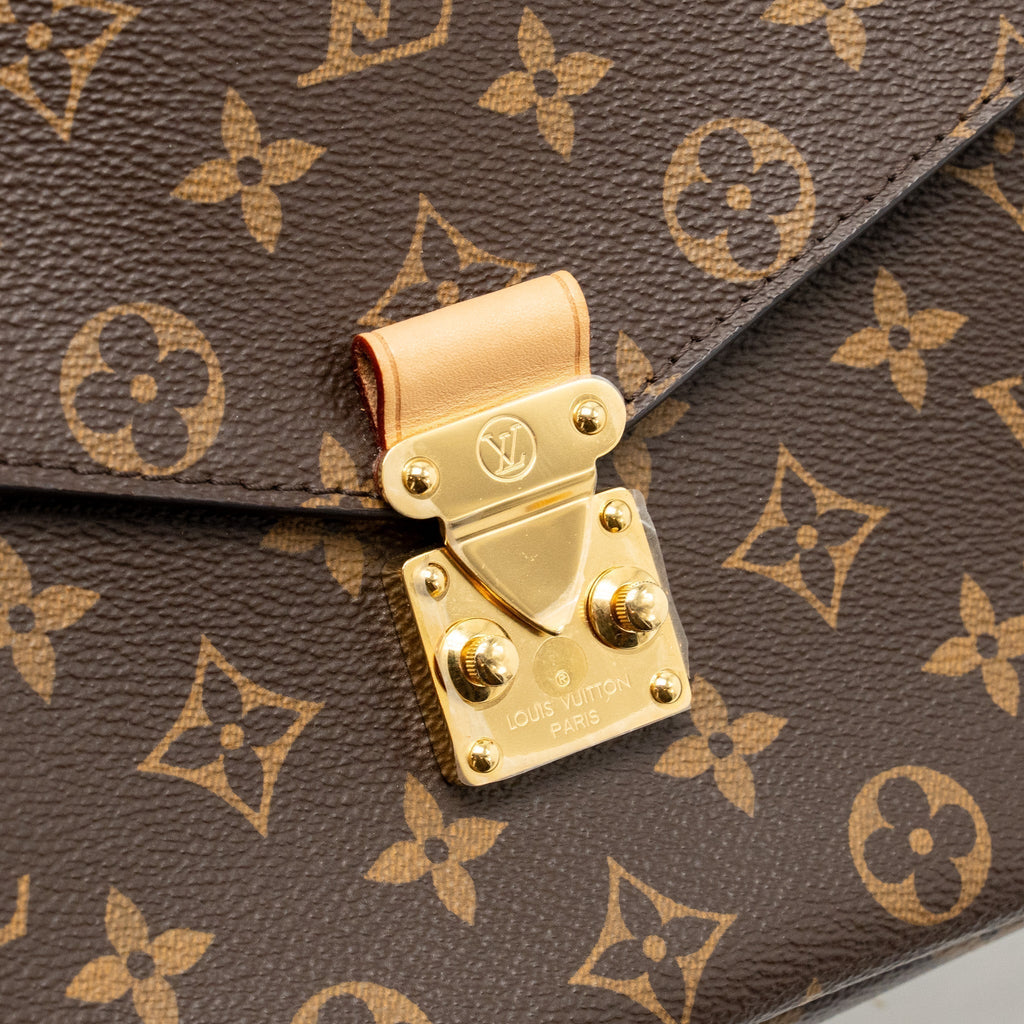 louis-vuitton-pochette-metis-monogram-canvas-ghw-33
