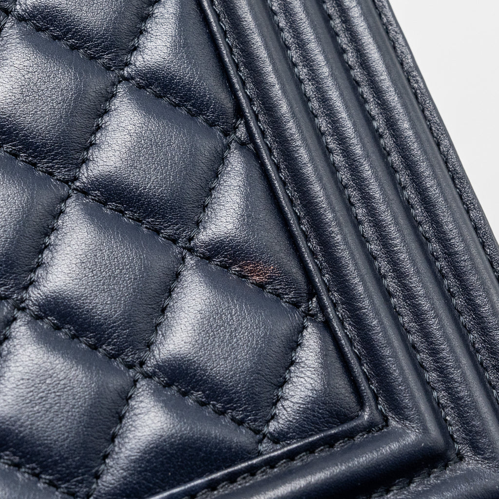 chanel-20b-medium-boy-bag-with-top-handle-calfskin-navy-ghw
