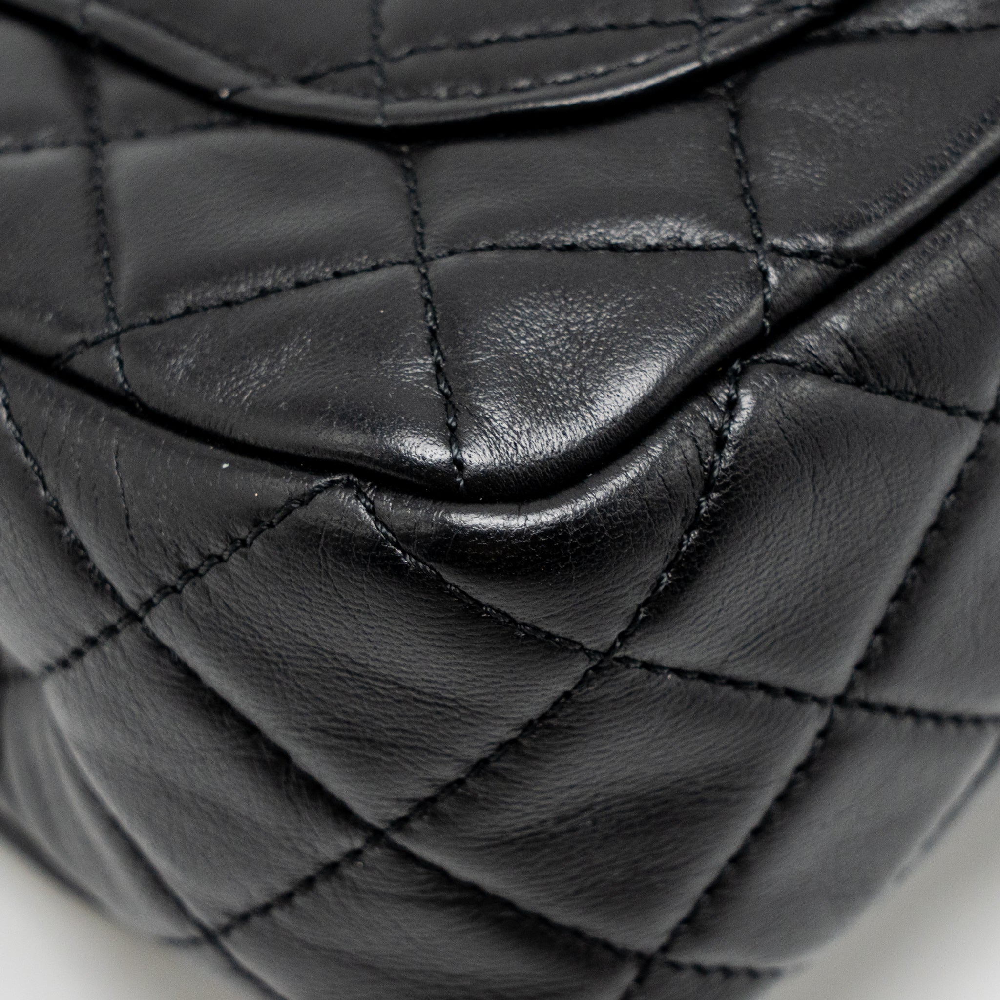 chanel-pearl-crush-mini-rectangular-flap-bag-lambskin-black-ghw-microchip-copy-2