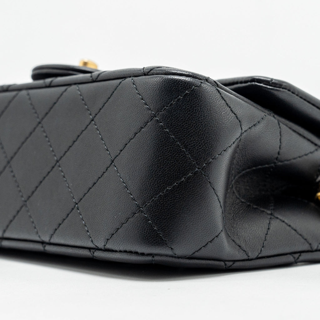 chanel-pearl-crush-mini-rectangular-flap-bag-lambskin-black-ghwmicrochip
