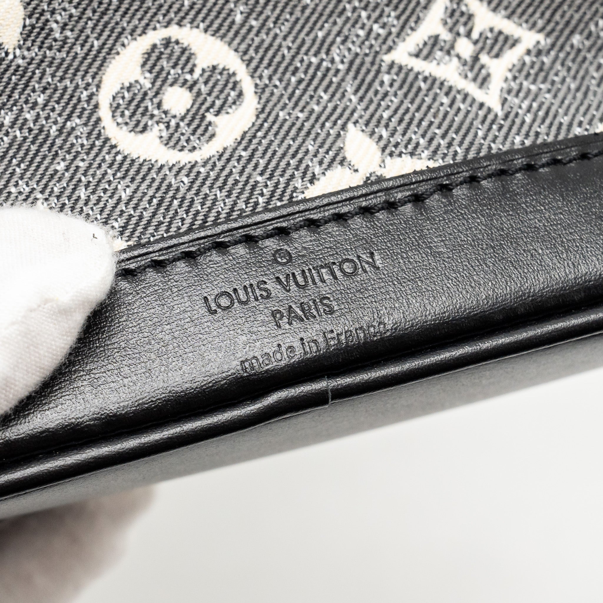 louis-vuitton-nano-noe-jacquard-denim-black-multicolor-shw