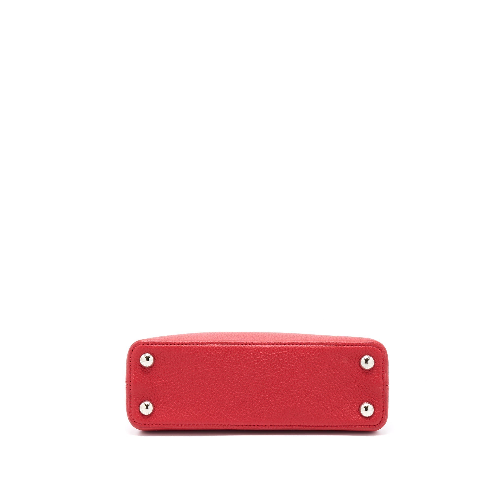 louis-vuitton-capucines-bb-taurillon-red-ghw